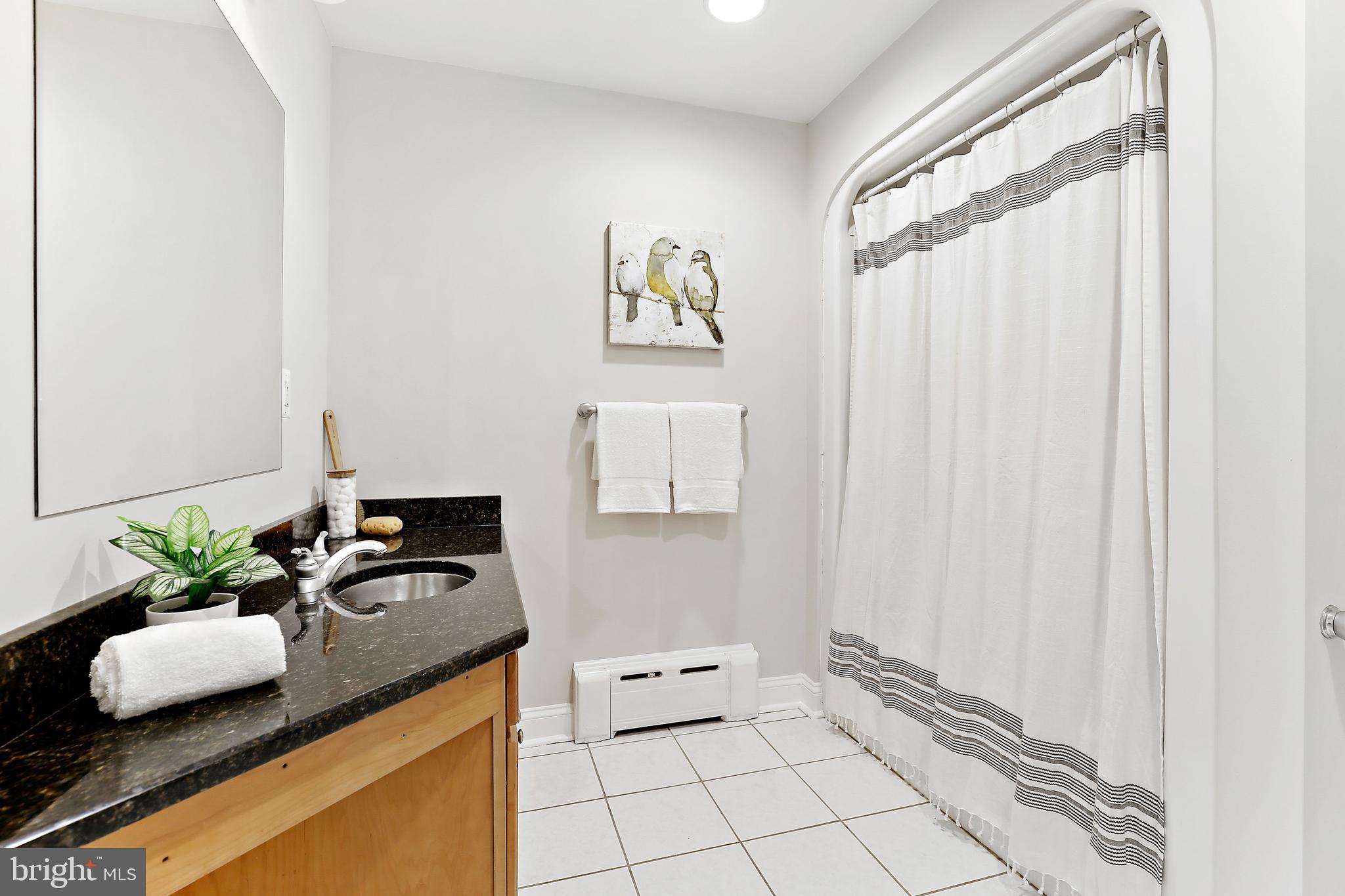 MIDSUMMER HILL - Residential