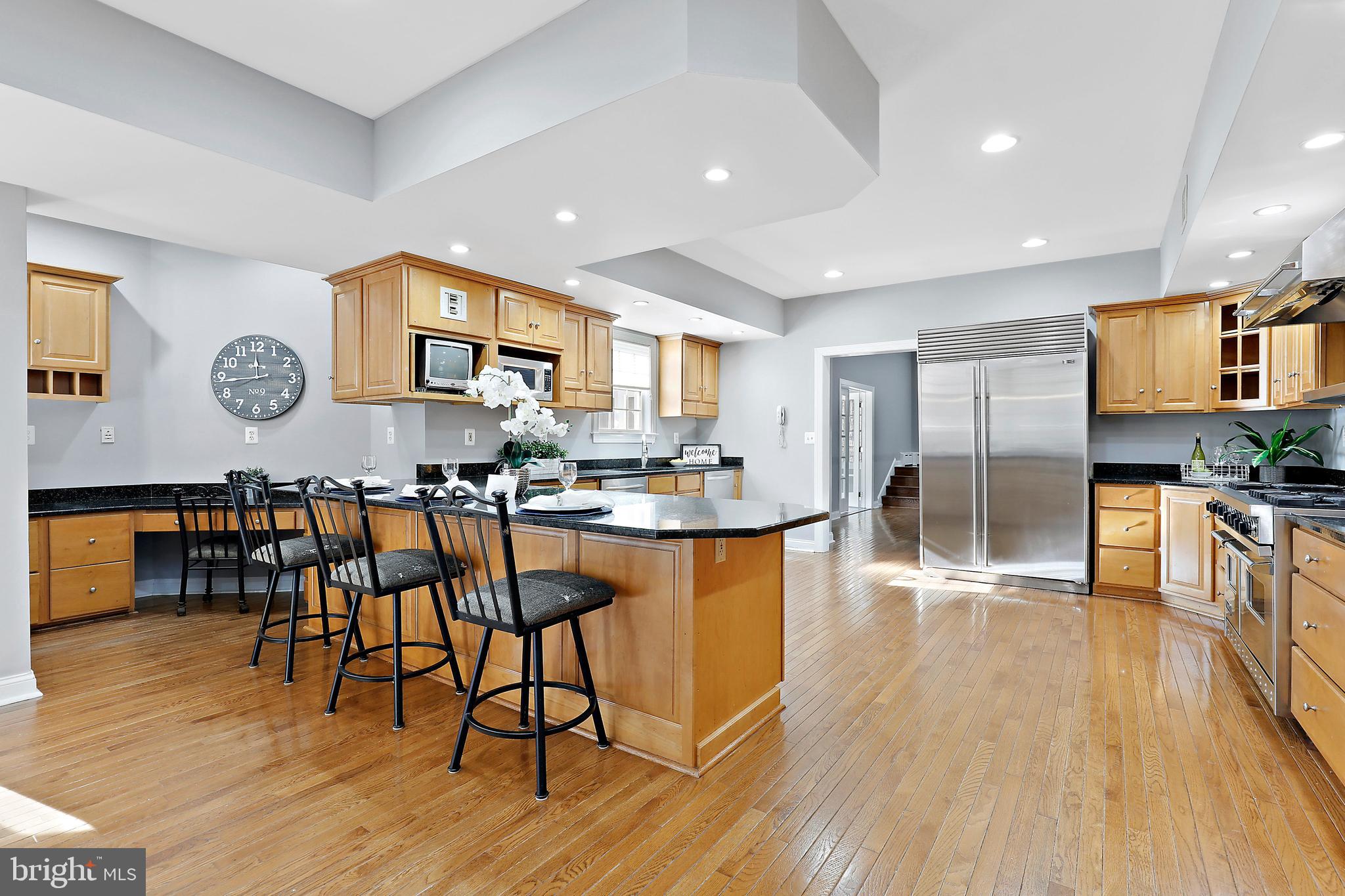 MIDSUMMER HILL - Residential