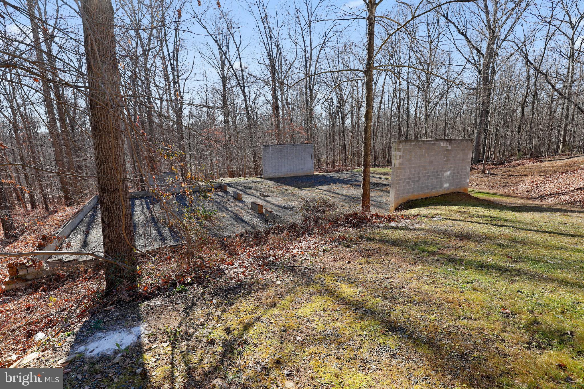 MIDSUMMER HILL - Residential