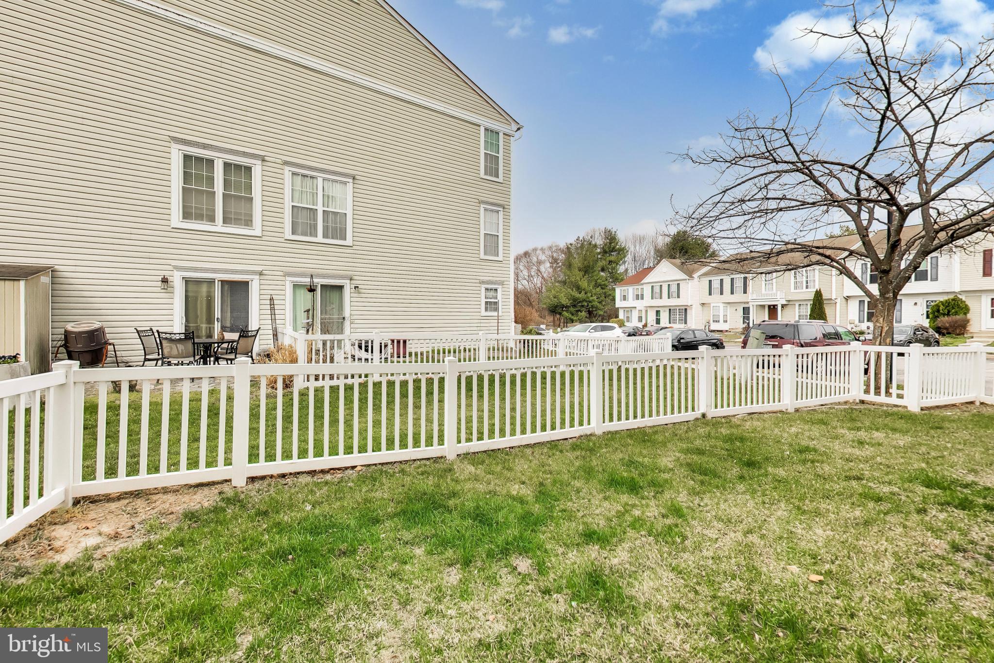 CLOVERLEAF COMMONS - Residential