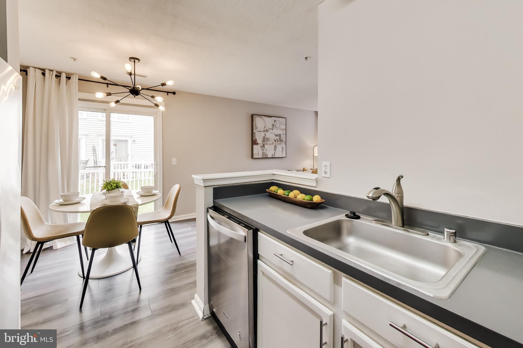 CLOVERLEAF COMMONS - Residential