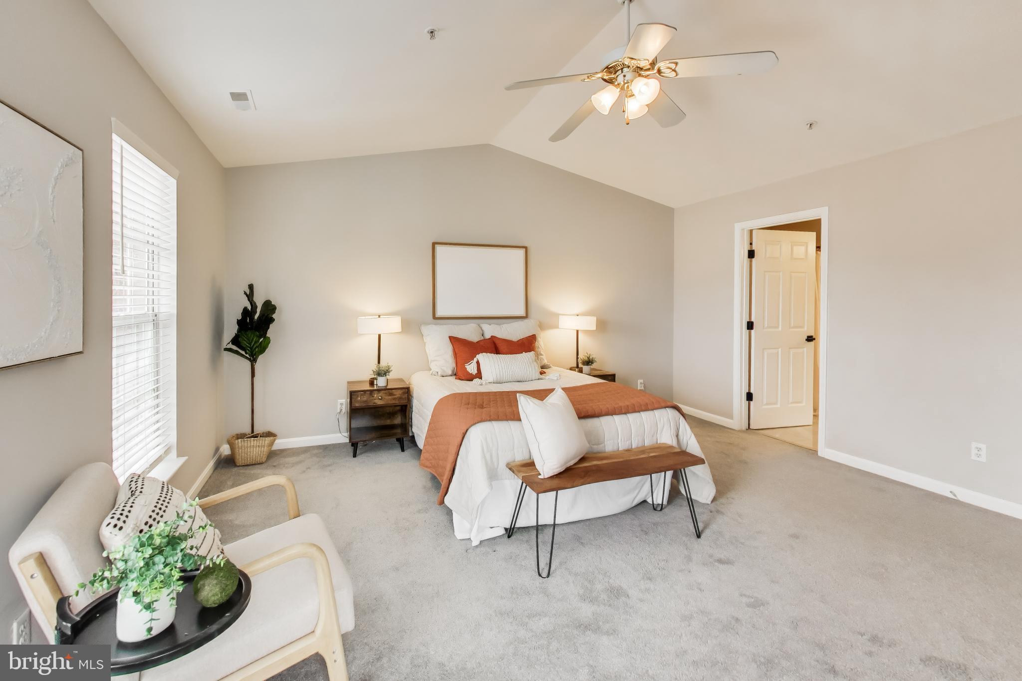 CLOVERLEAF COMMONS - Residential