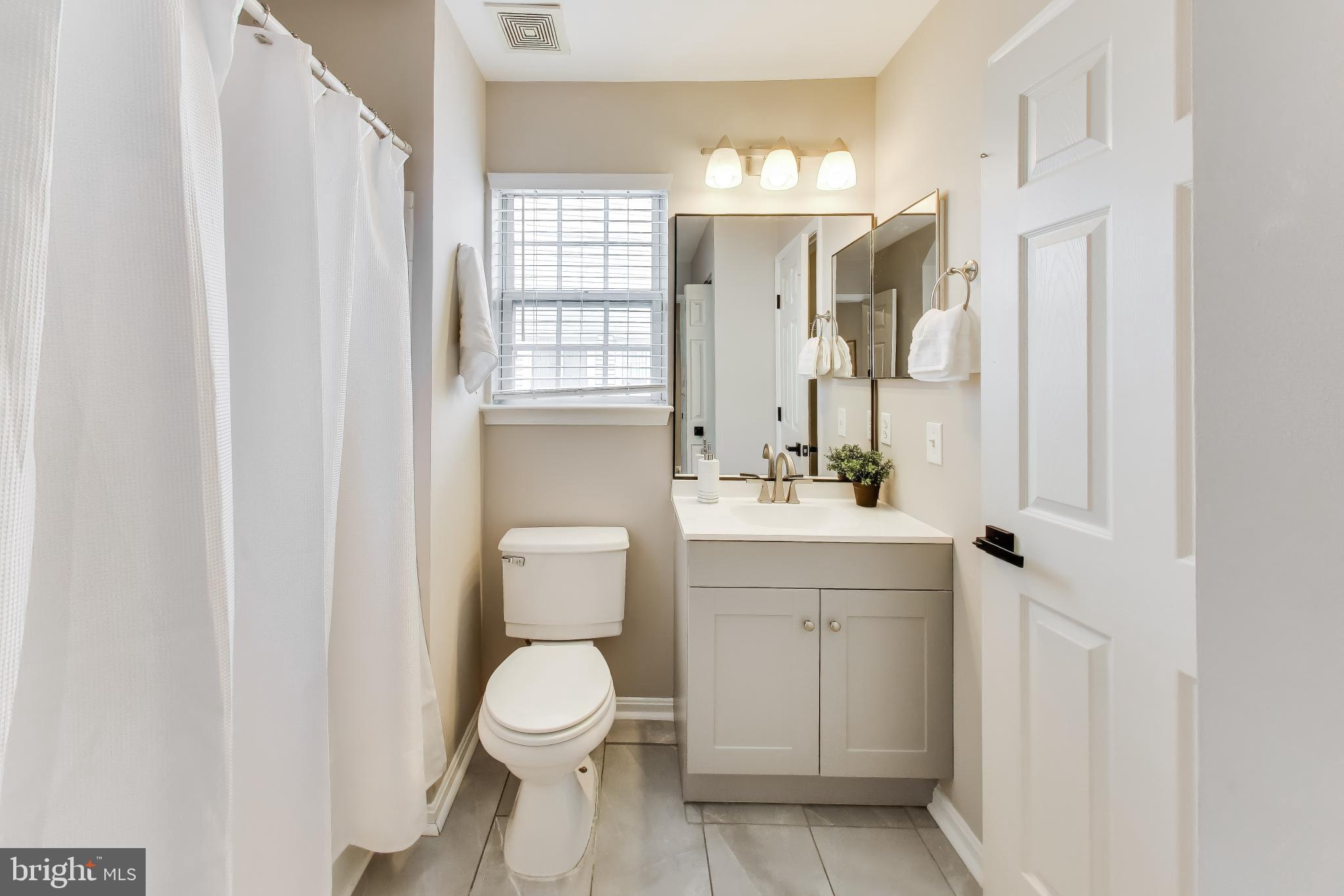 CLOVERLEAF COMMONS - Residential