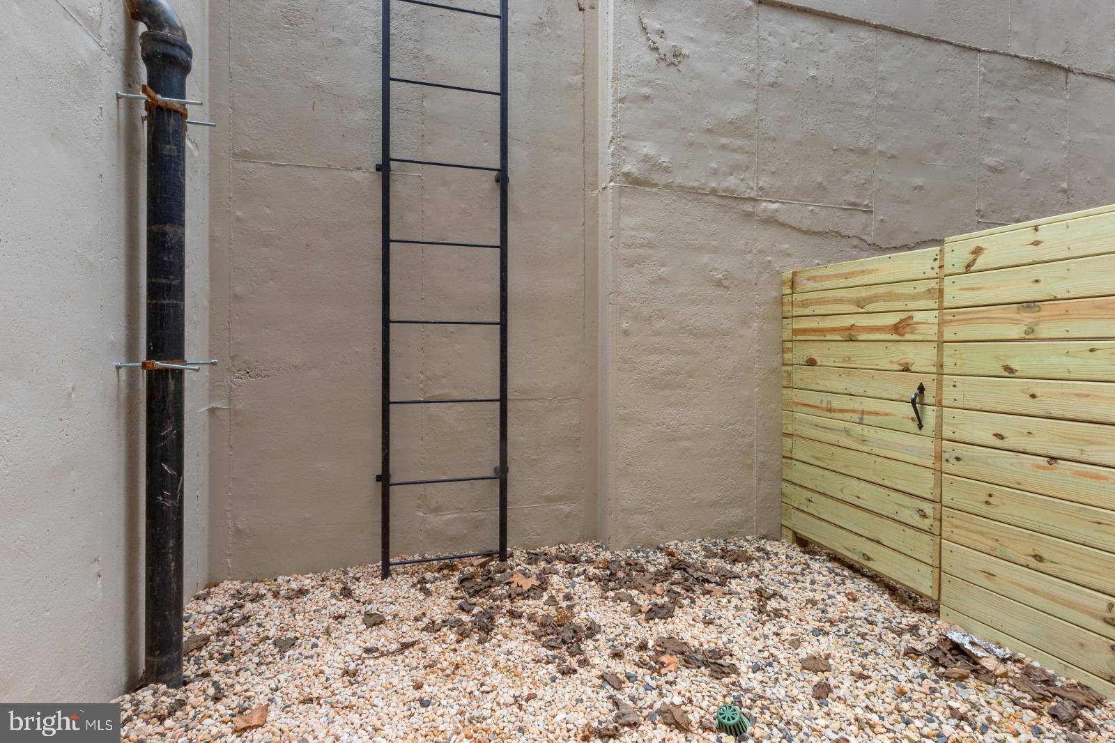 FRANCISVILLE - Residential Lease