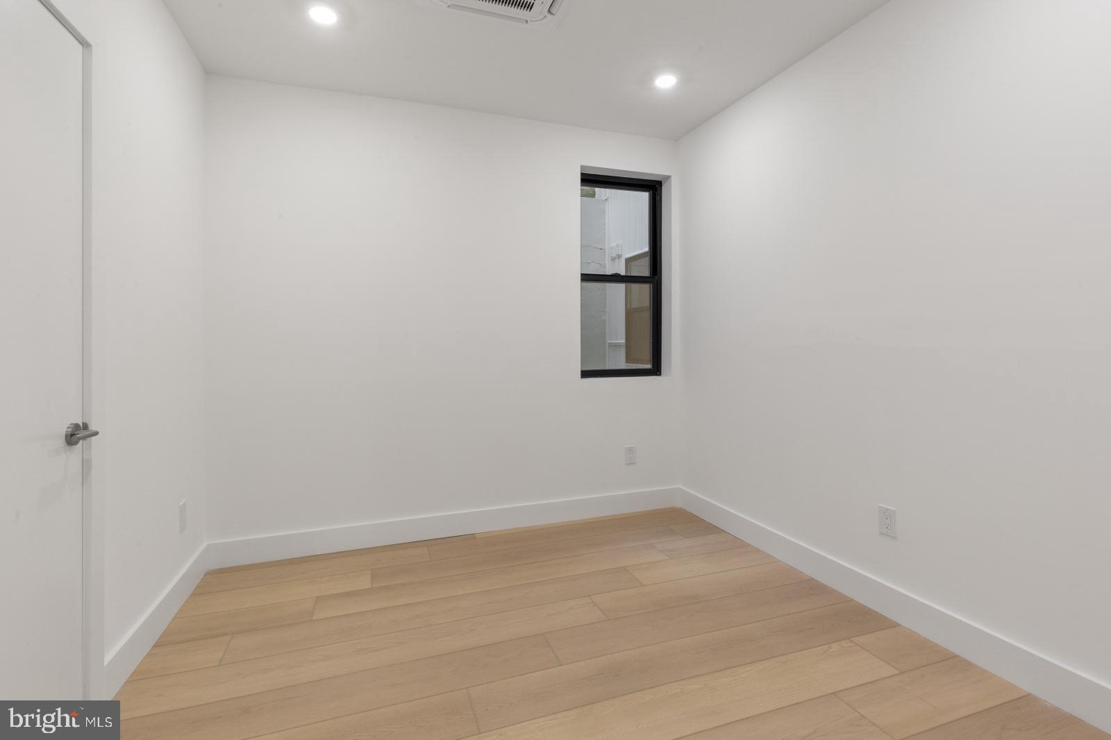 FRANCISVILLE - Residential Lease