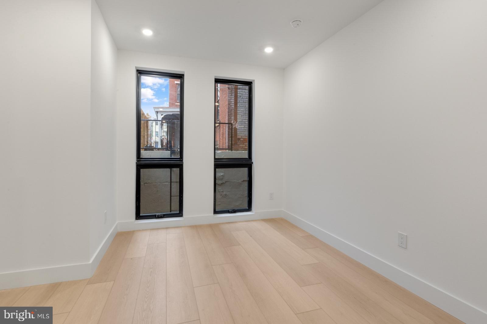 FRANCISVILLE - Residential Lease