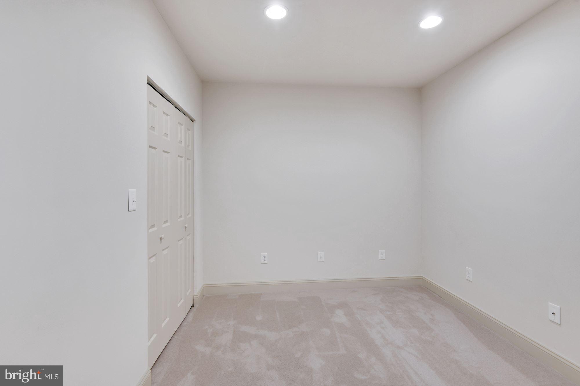 MAPLE LAWN - Residential Lease