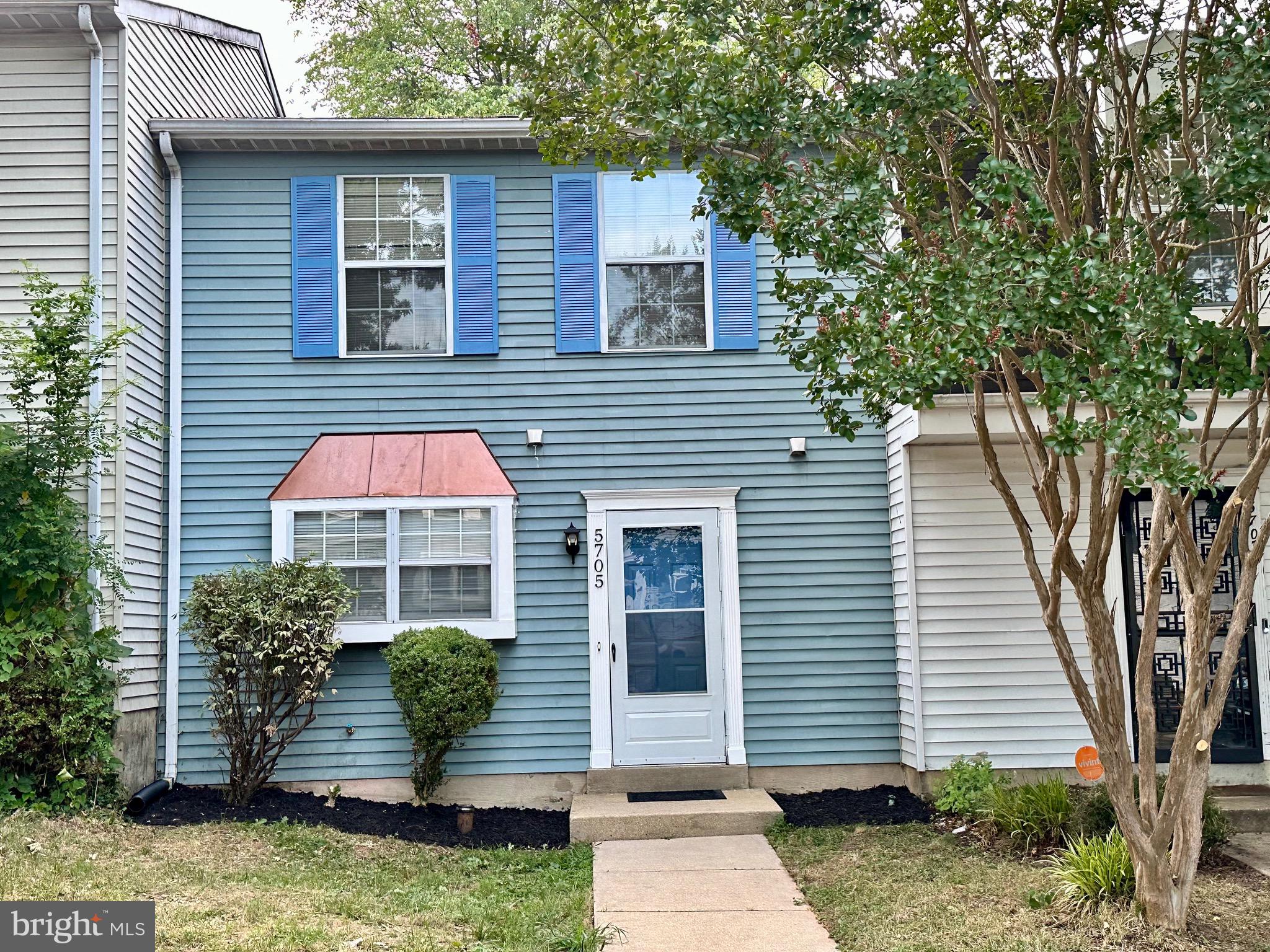 LONDON WOODS - Residential