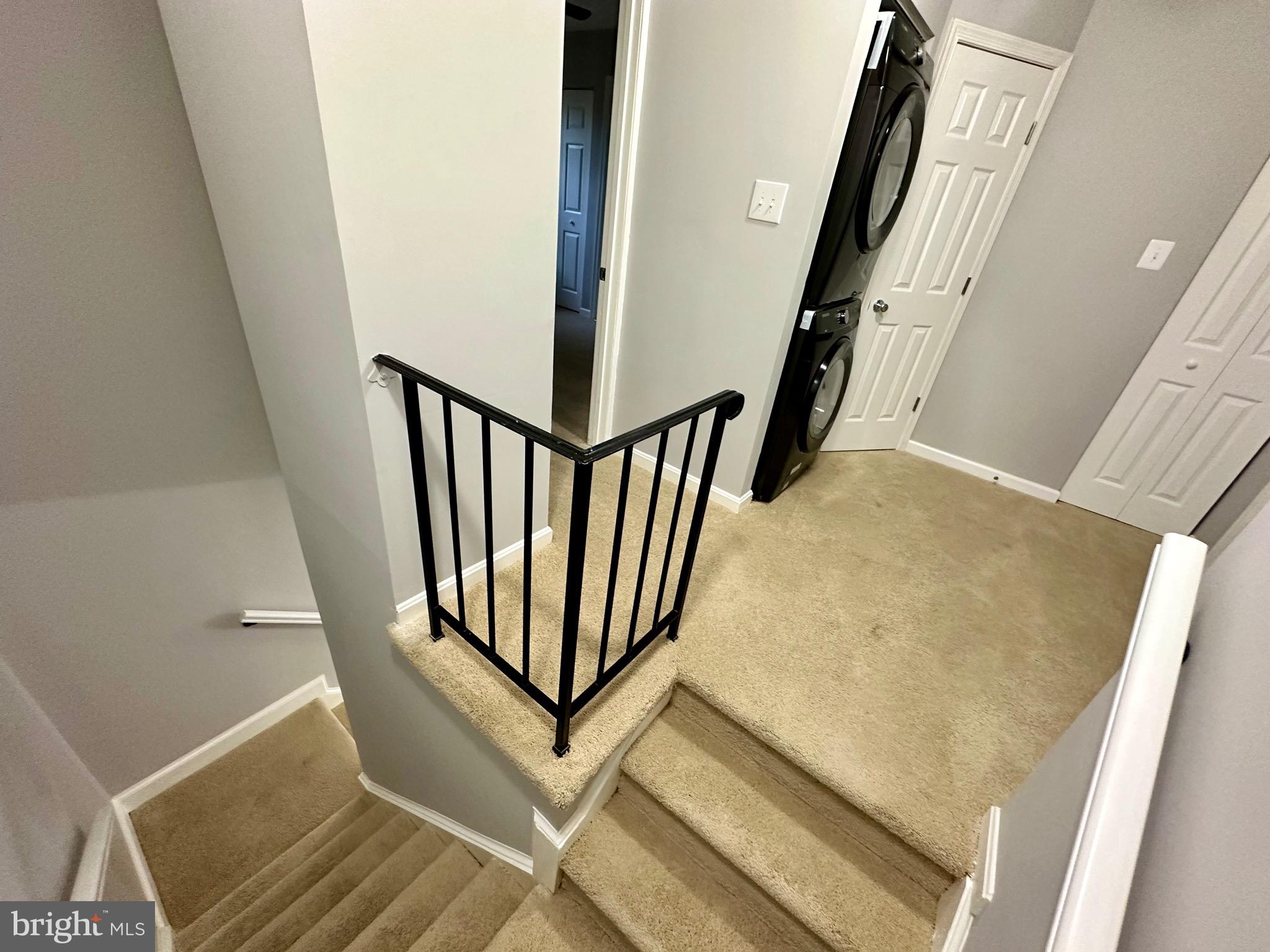 LONDON WOODS - Residential