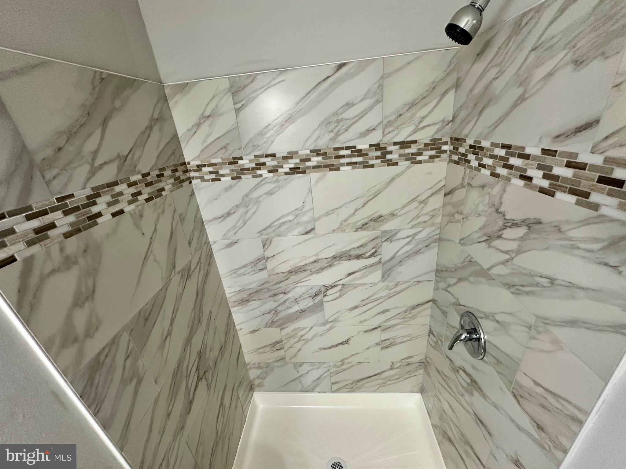 LONDON WOODS - Residential