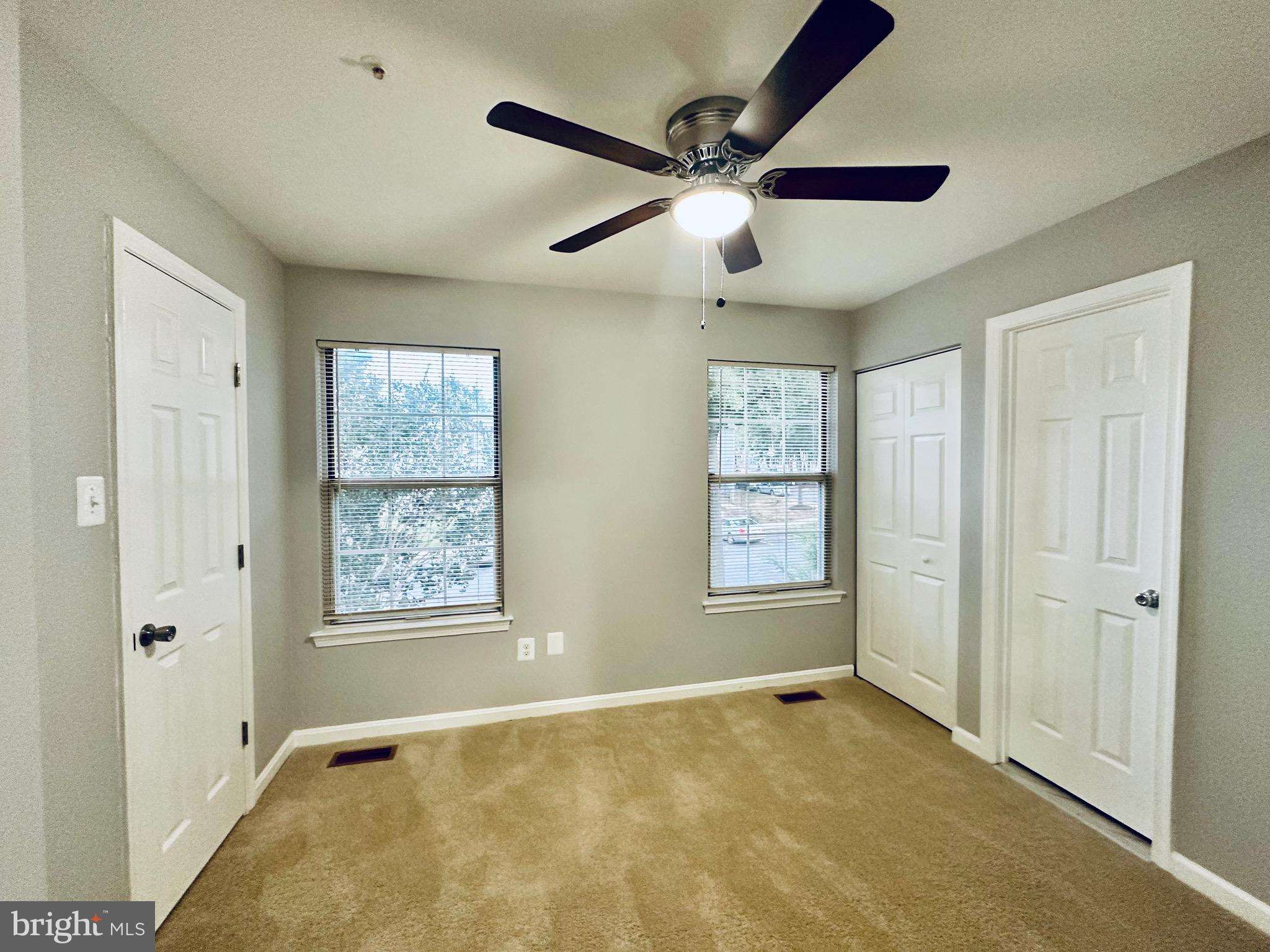 LONDON WOODS - Residential