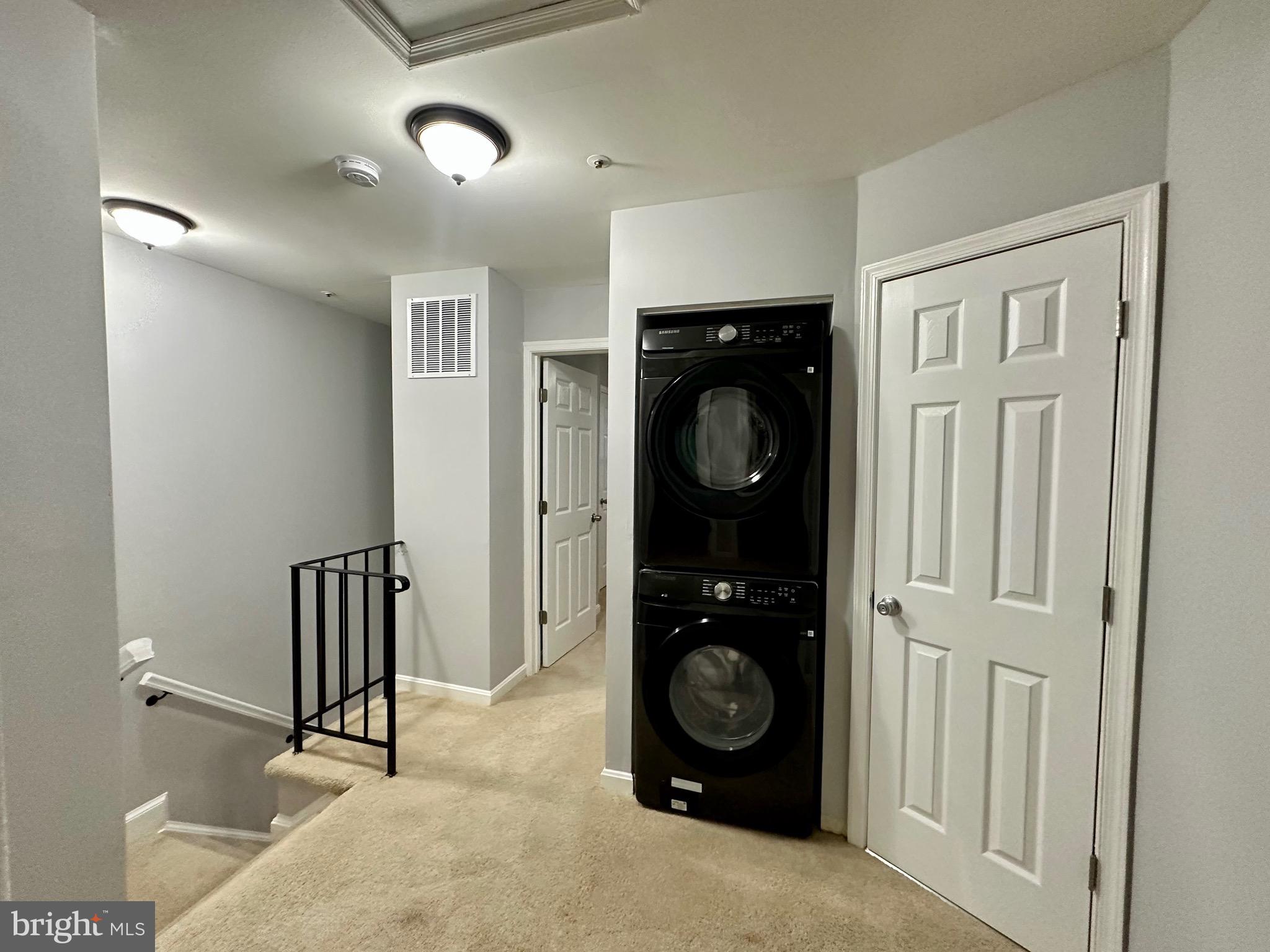 LONDON WOODS - Residential