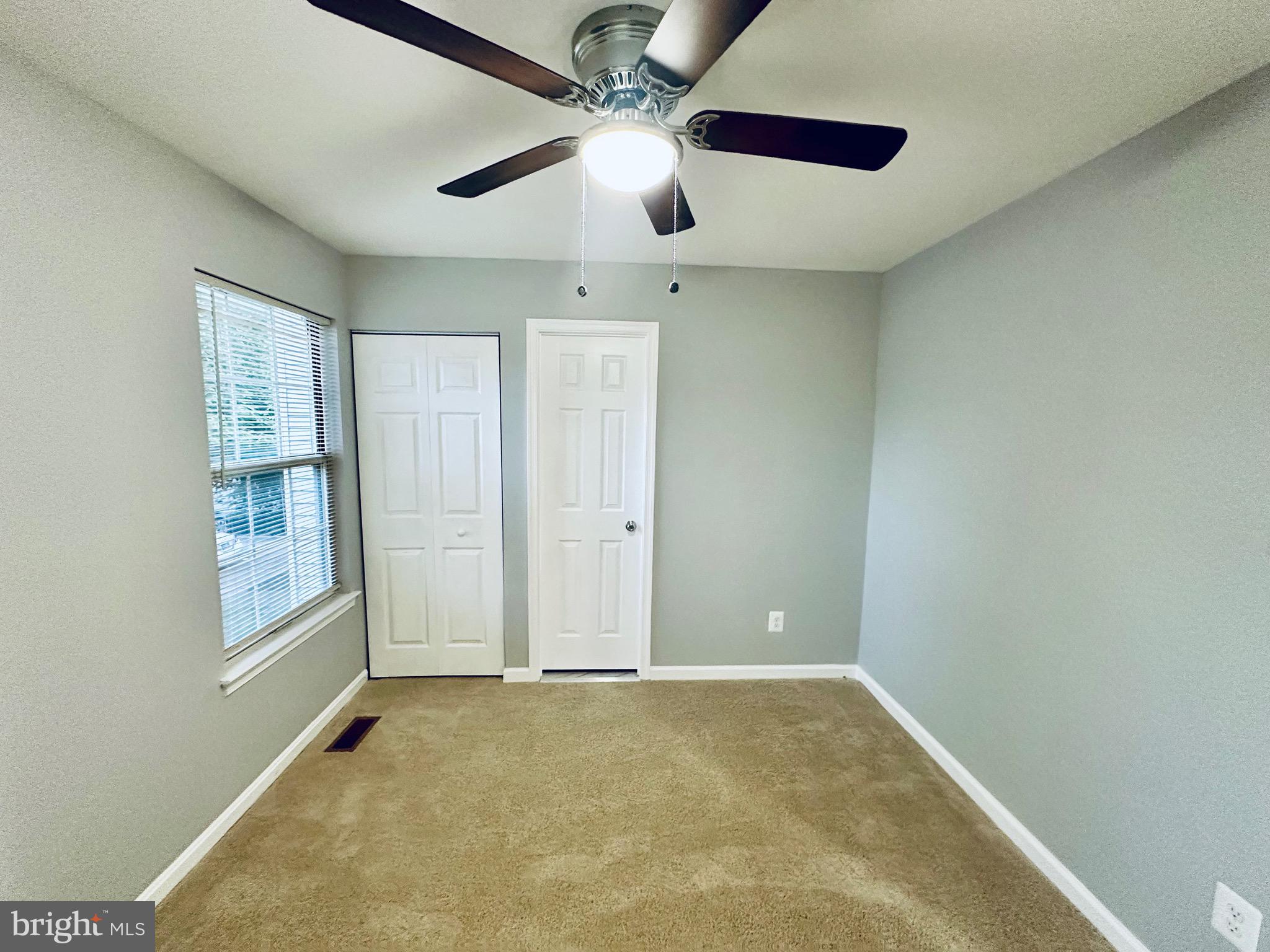 LONDON WOODS - Residential