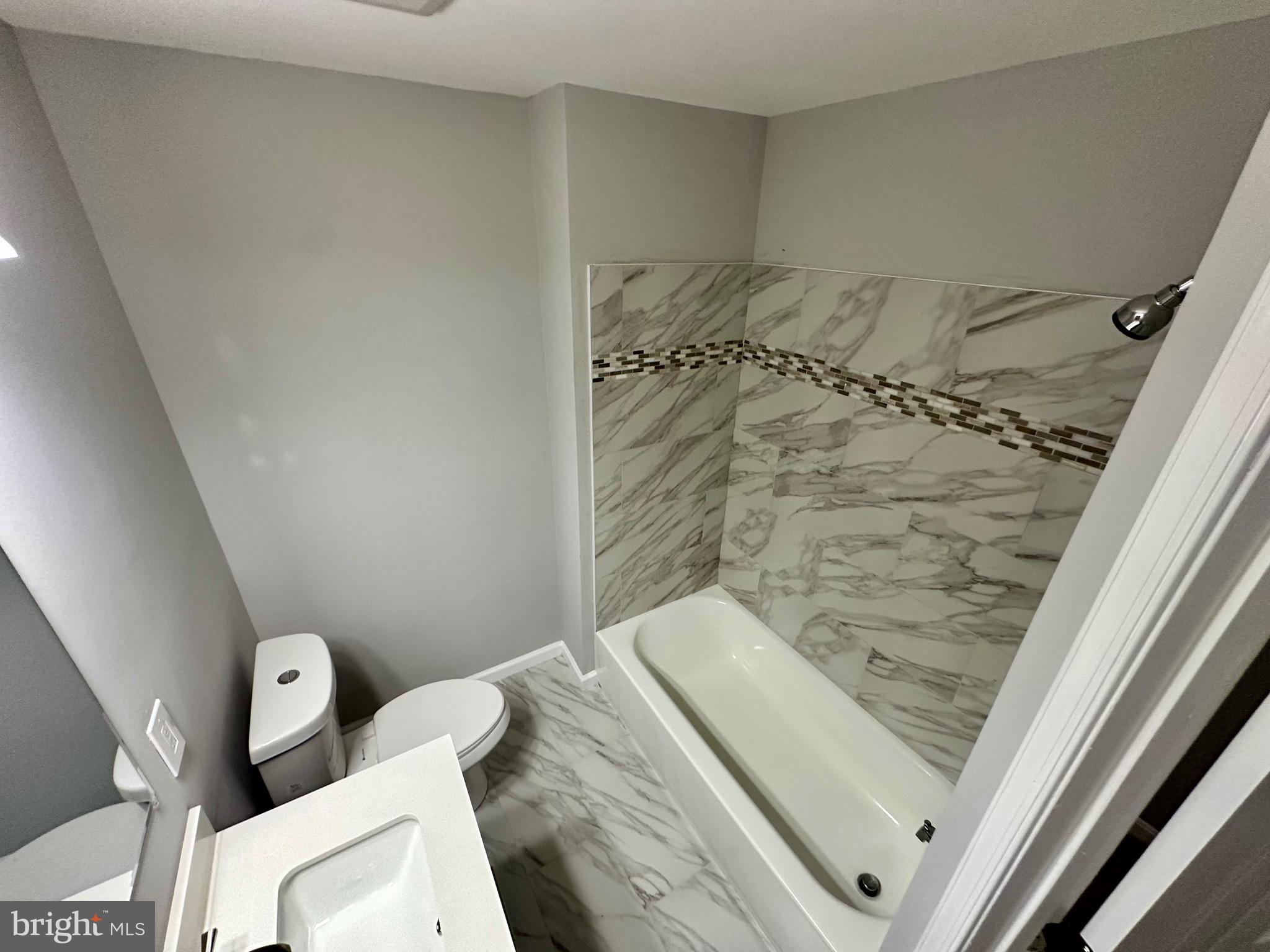 LONDON WOODS - Residential