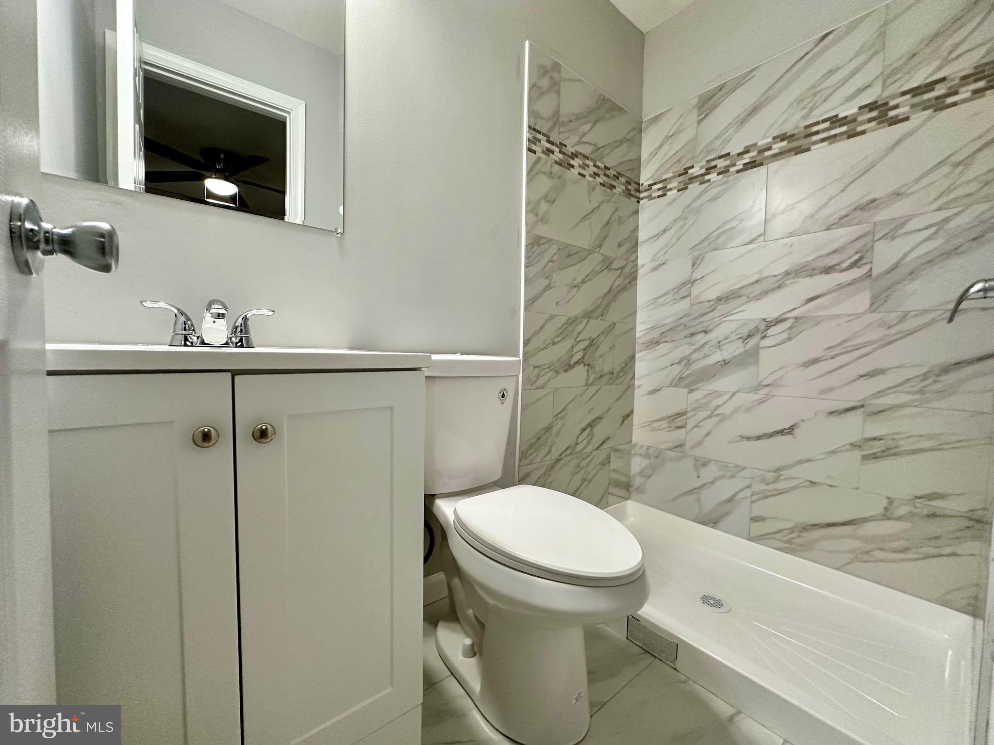 LONDON WOODS - Residential