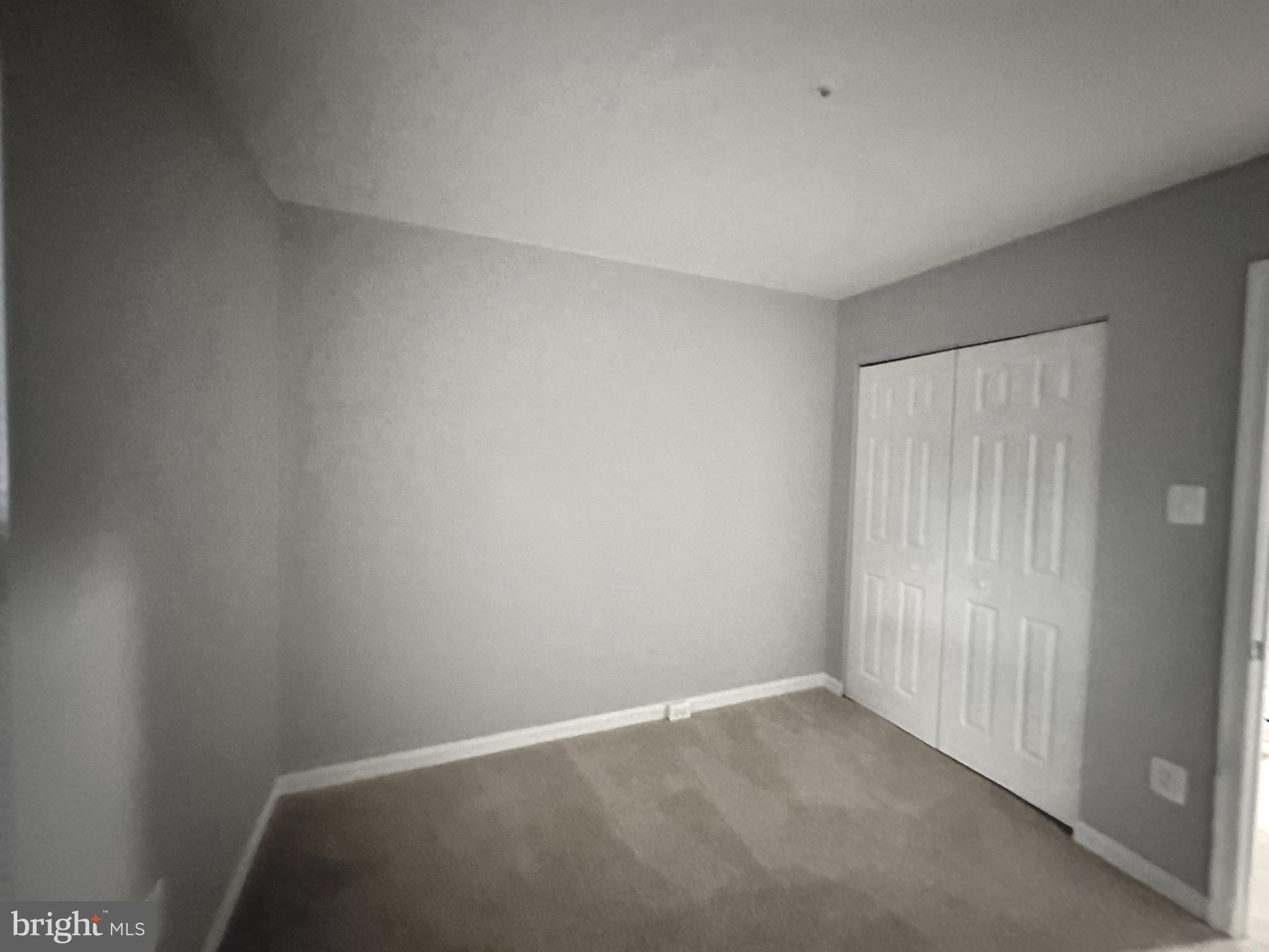 LONDON WOODS - Residential