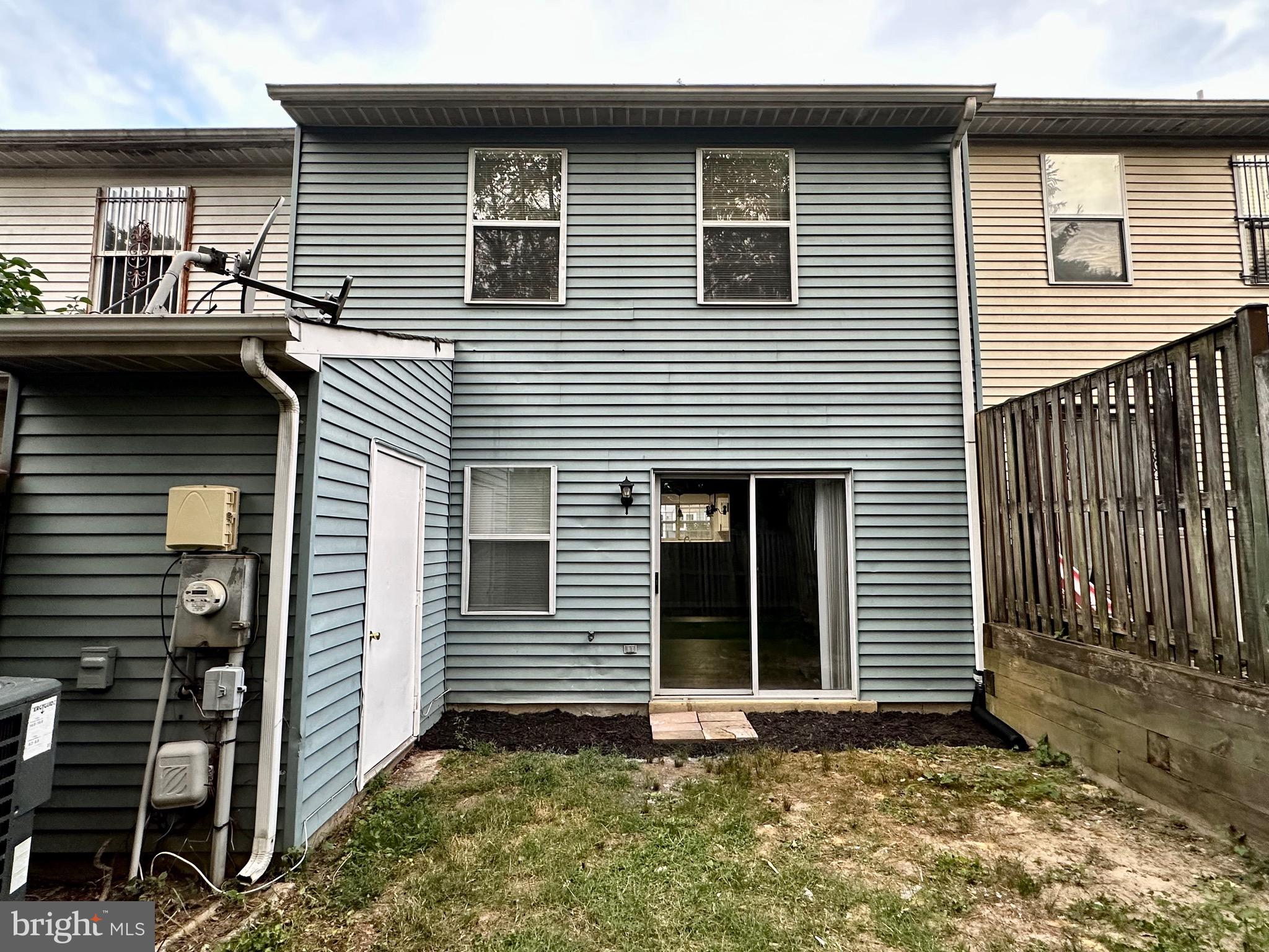 LONDON WOODS - Residential