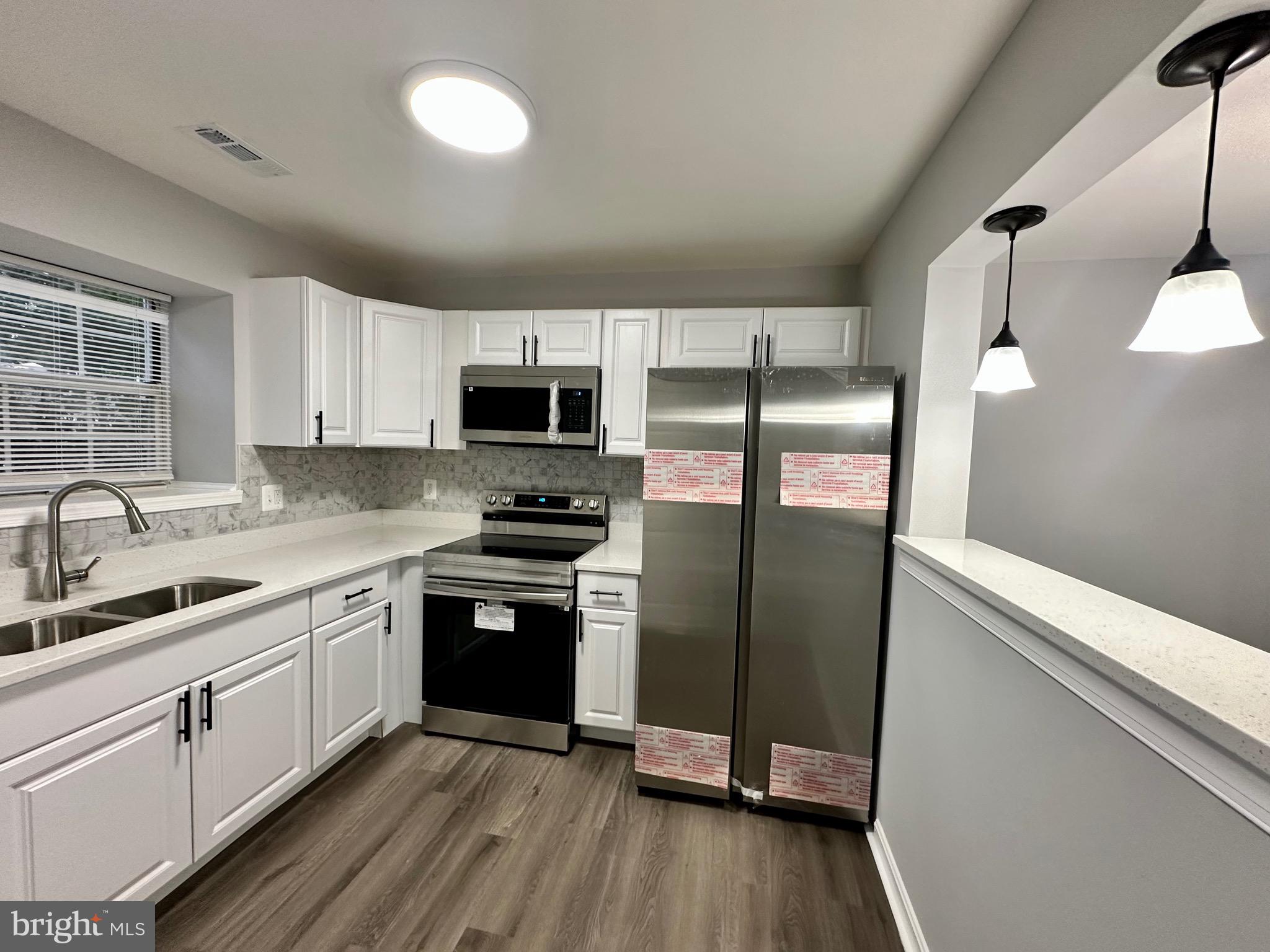 LONDON WOODS - Residential