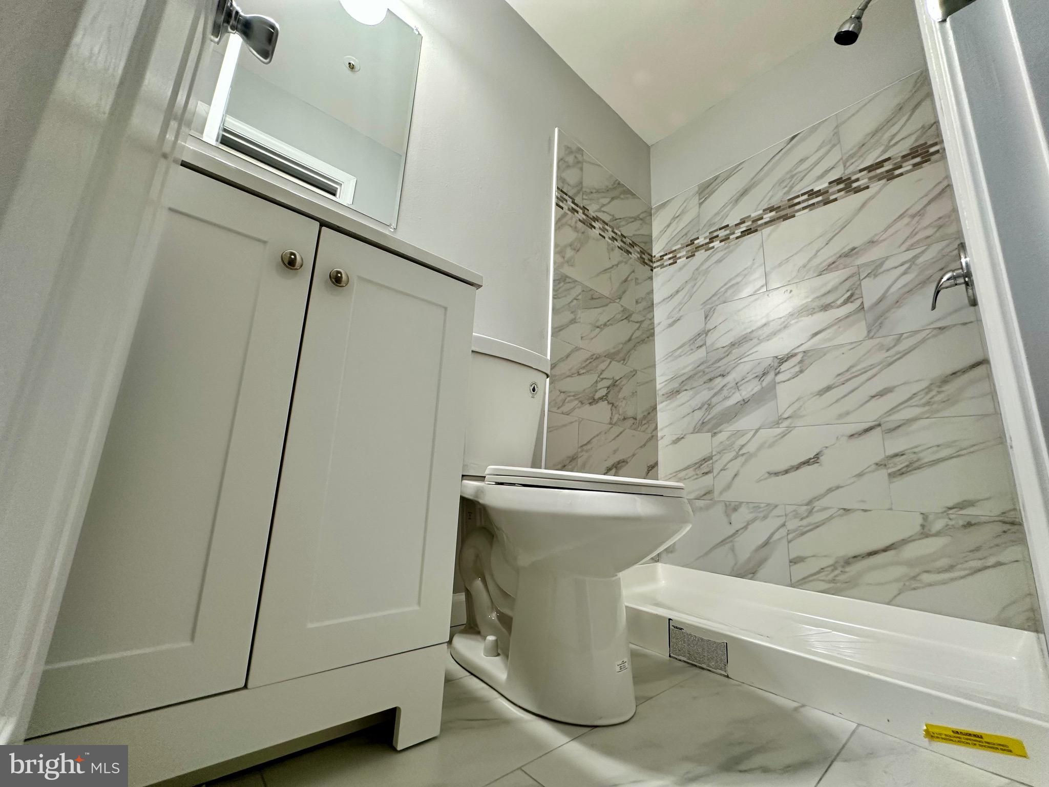 LONDON WOODS - Residential