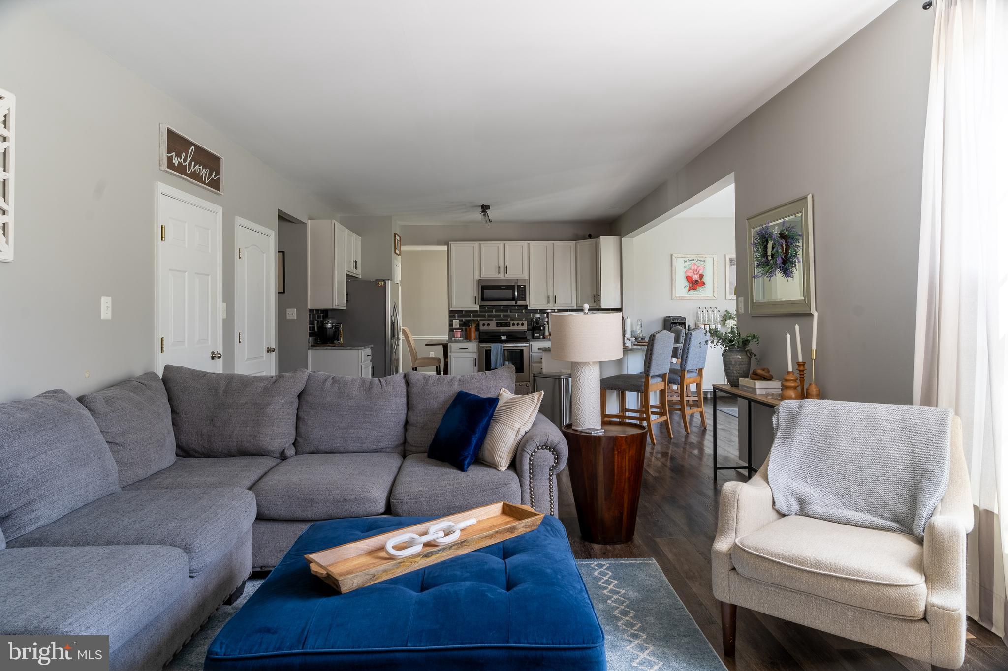 THE VILLAGE OF WASHINGTON TRAIL - Residential