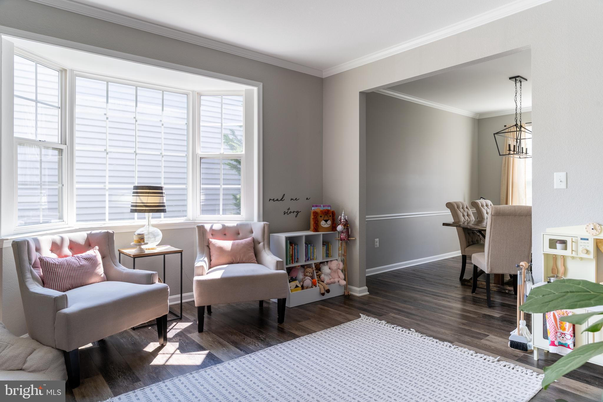 THE VILLAGE OF WASHINGTON TRAIL - Residential