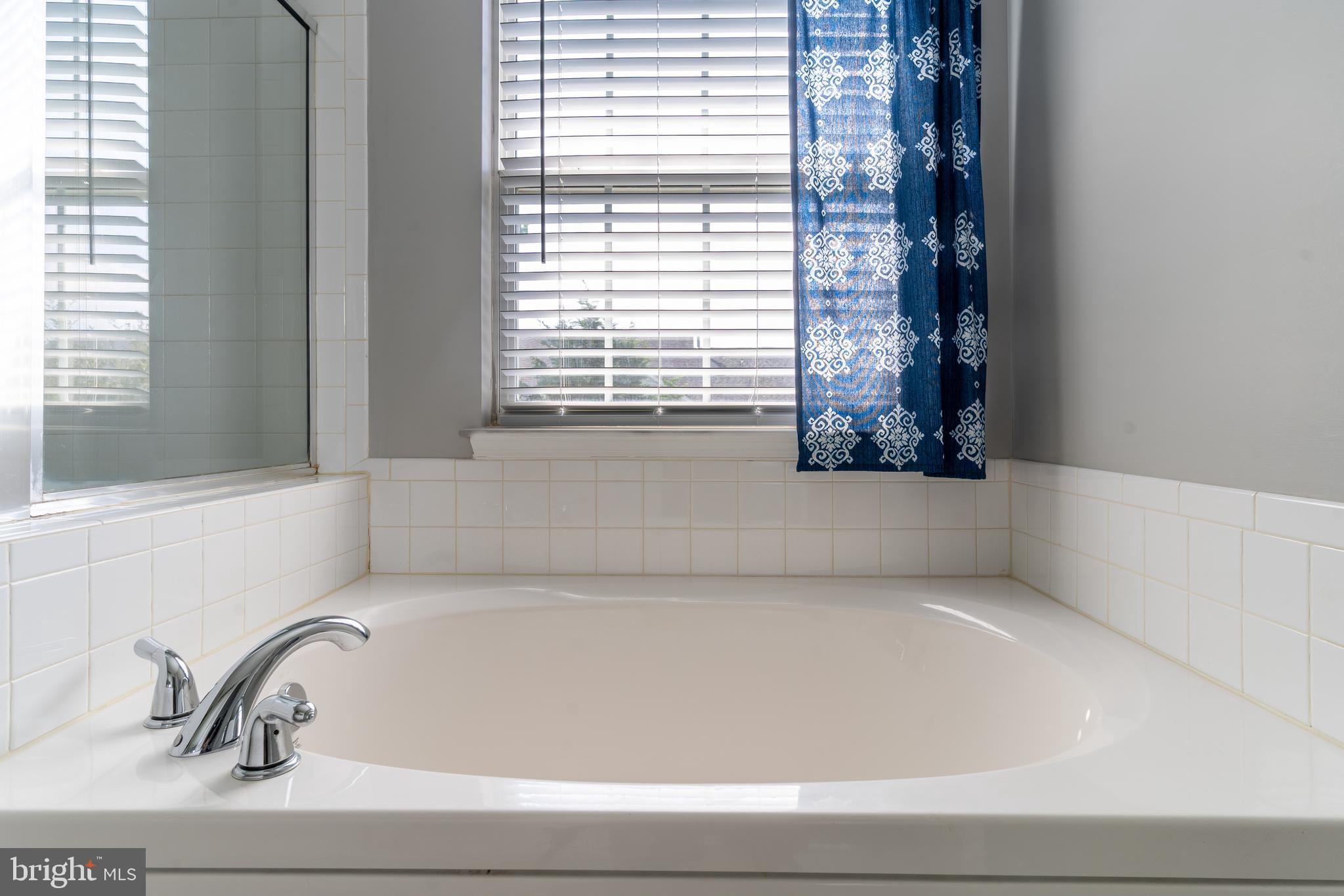 THE VILLAGE OF WASHINGTON TRAIL - Residential