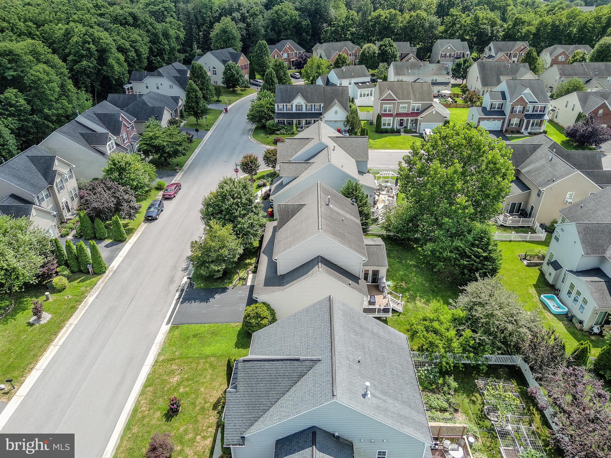 THE VILLAGE OF WASHINGTON TRAIL - Residential