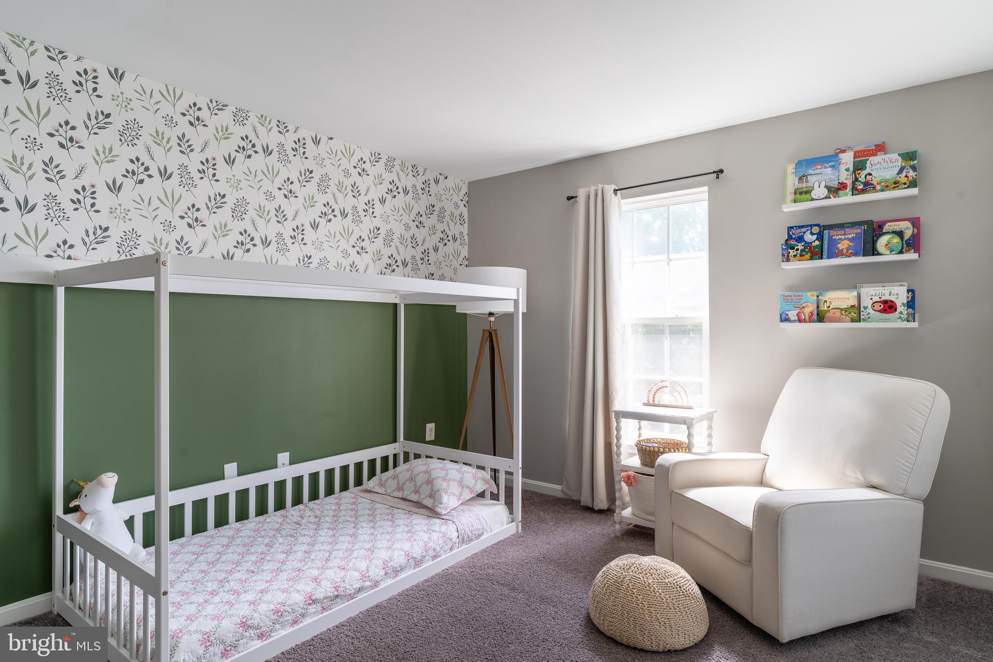 THE VILLAGE OF WASHINGTON TRAIL - Residential