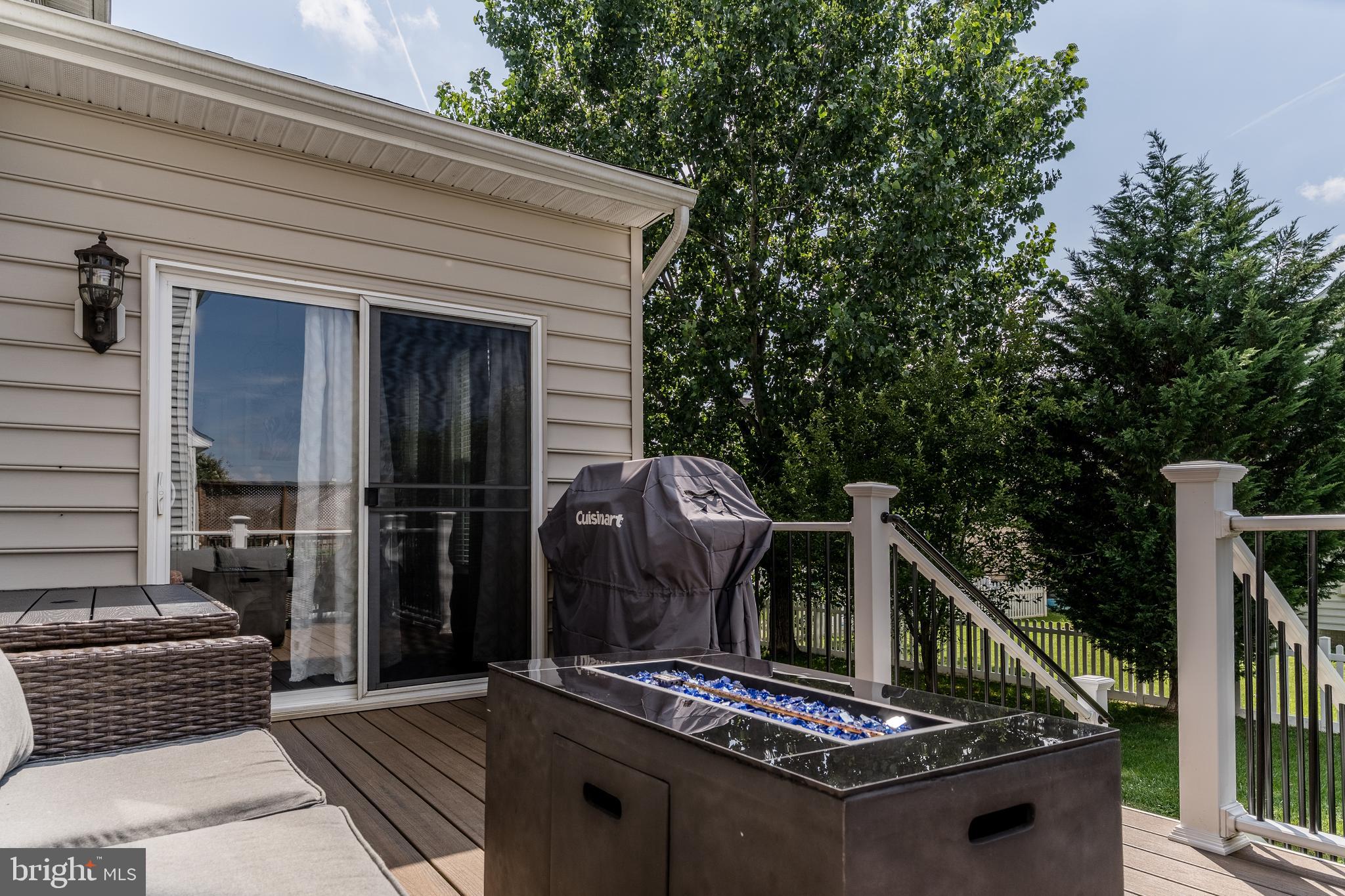 THE VILLAGE OF WASHINGTON TRAIL - Residential