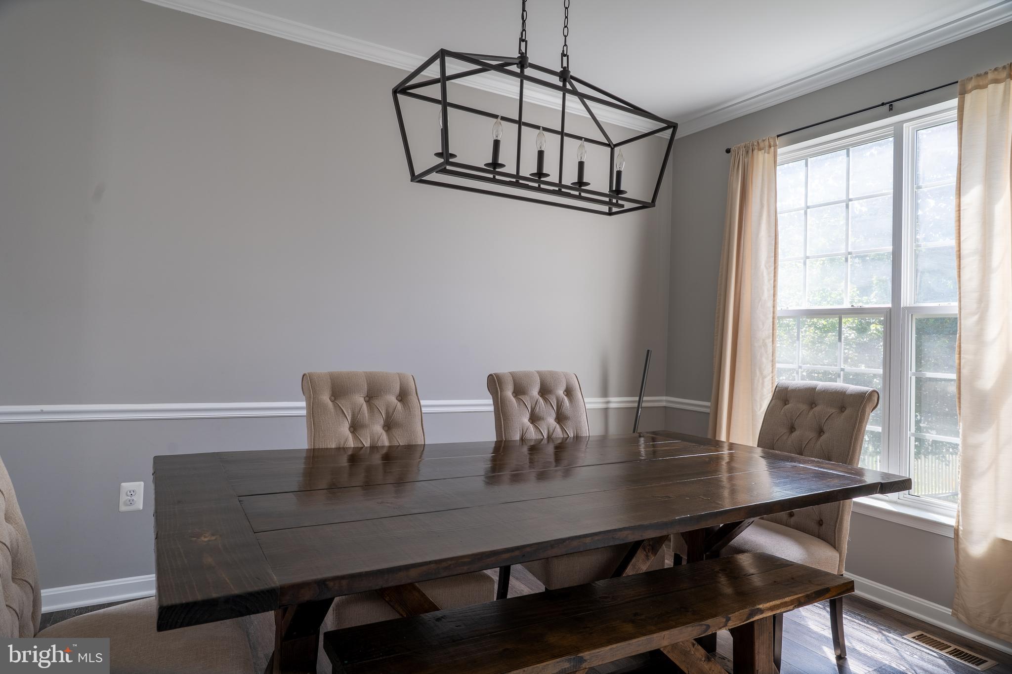 THE VILLAGE OF WASHINGTON TRAIL - Residential