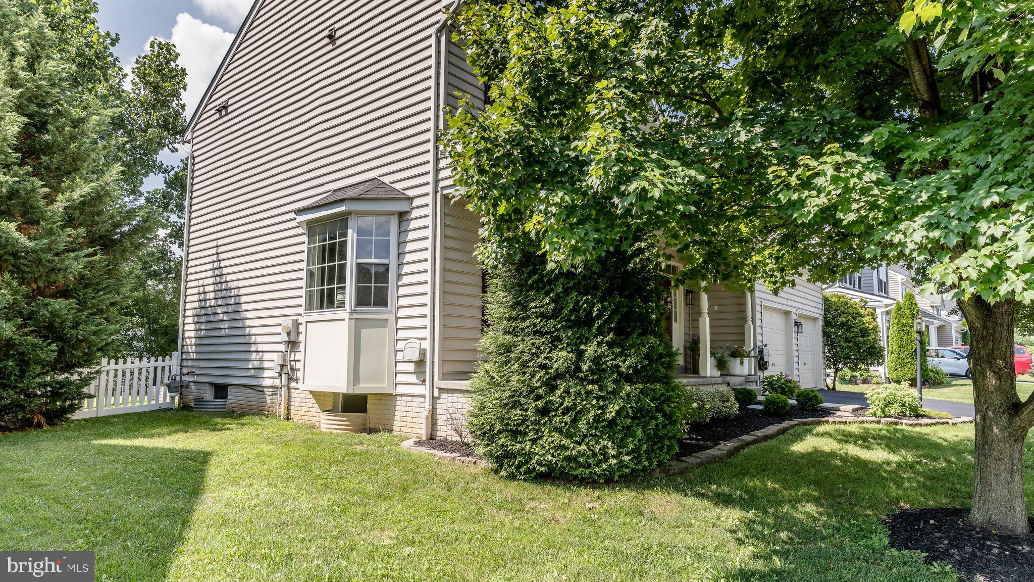 THE VILLAGE OF WASHINGTON TRAIL - Residential