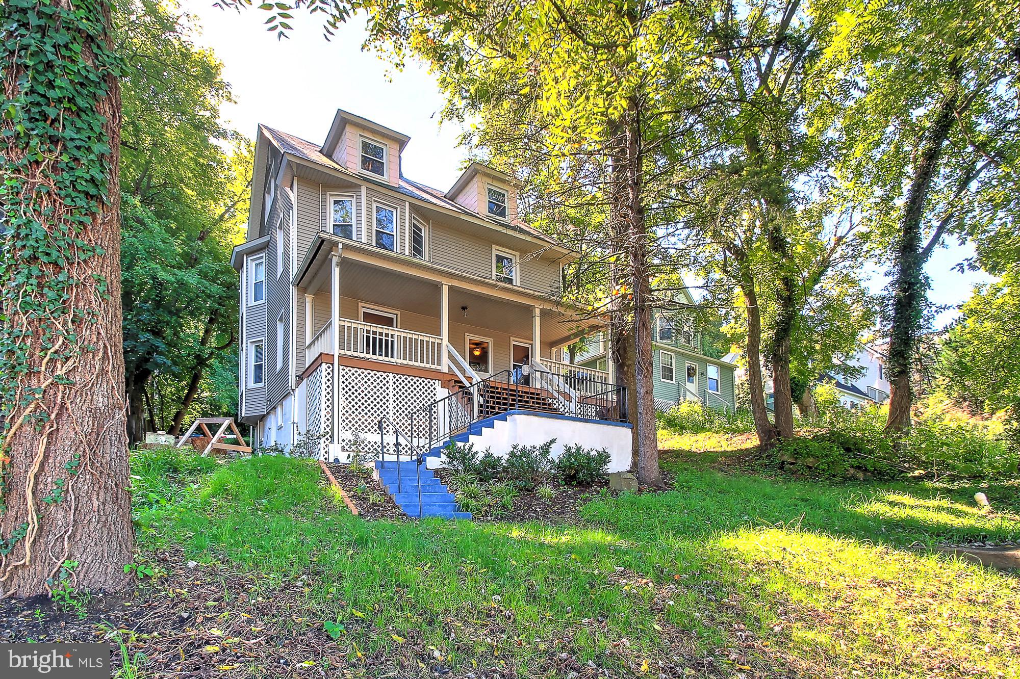 MOUNT WASHINGTON - Residential Lease
