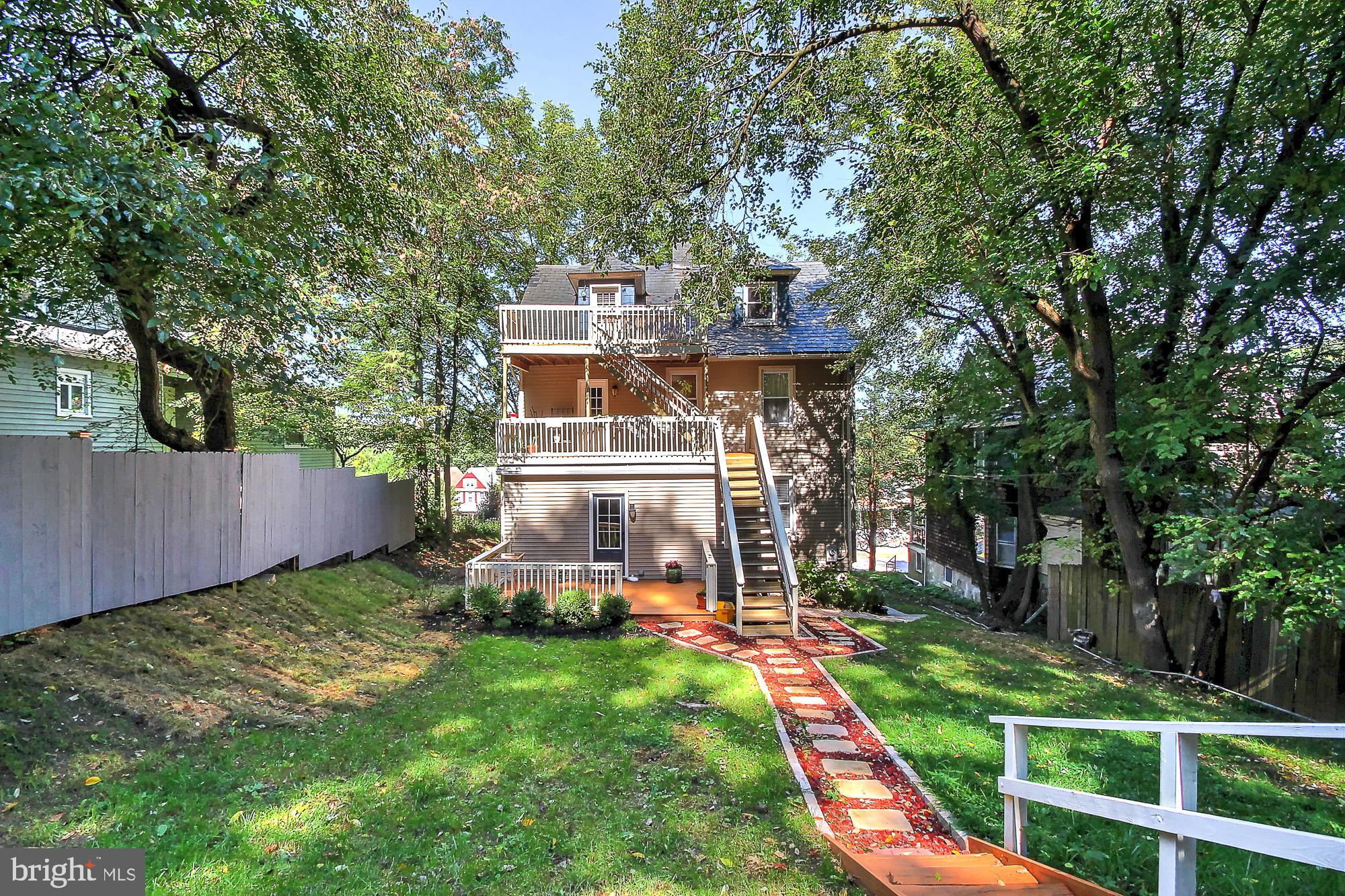 MOUNT WASHINGTON - Residential Lease