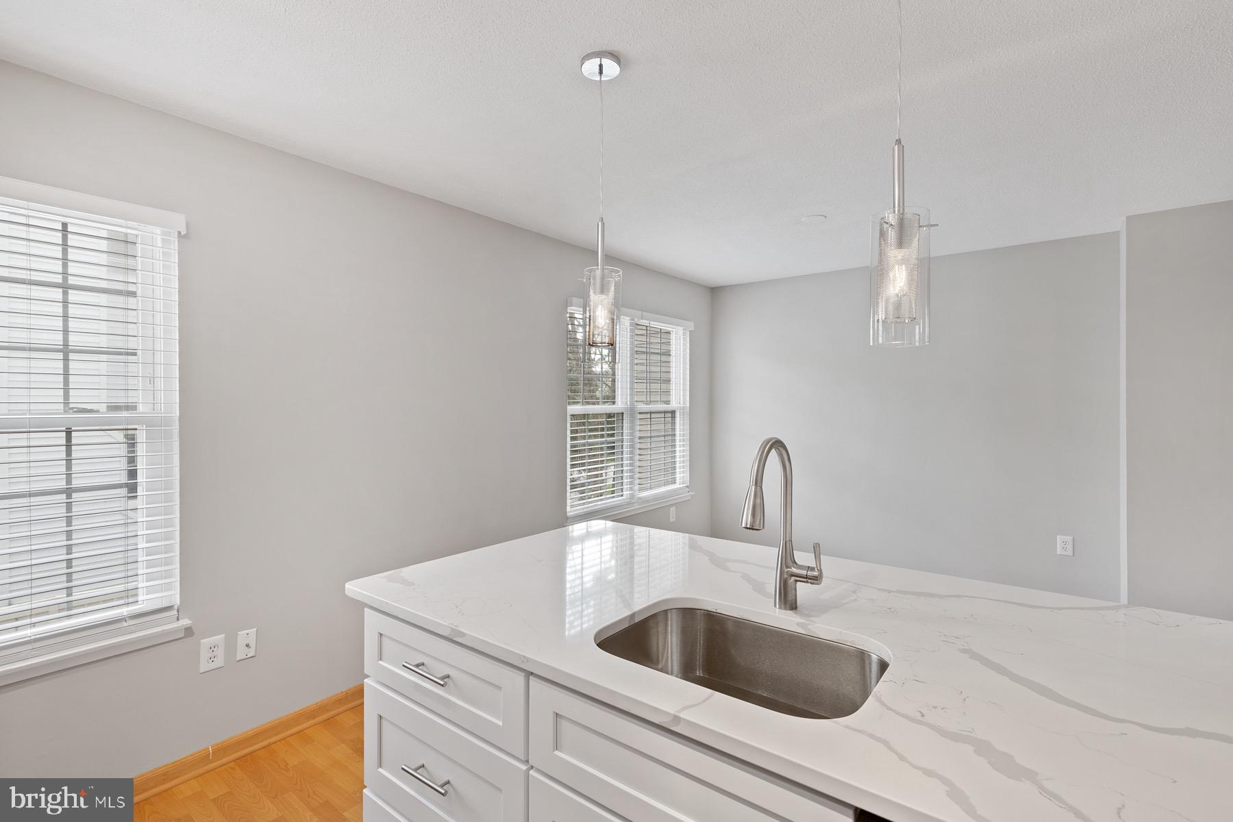 HUNTERS SQUARE - Residential Lease