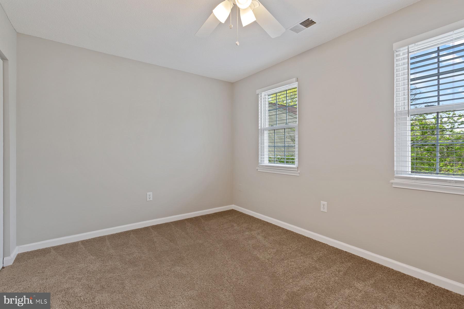 HUNTERS SQUARE - Residential Lease