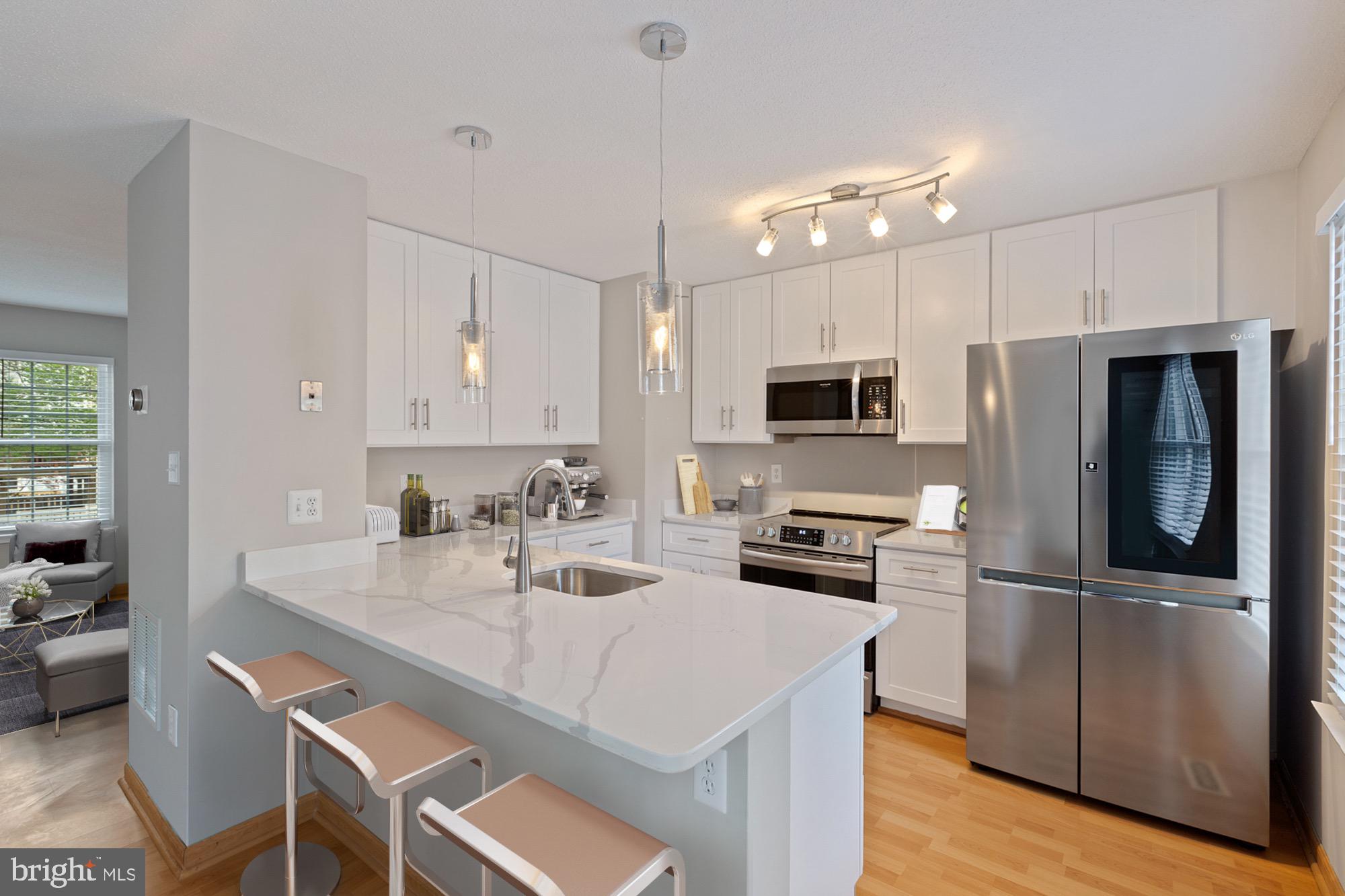 HUNTERS SQUARE - Residential Lease