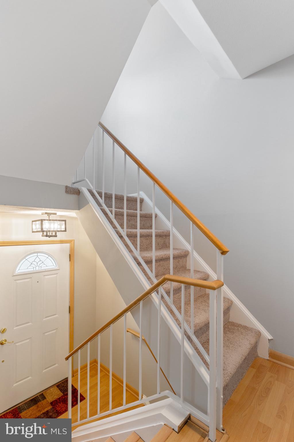 HUNTERS SQUARE - Residential Lease