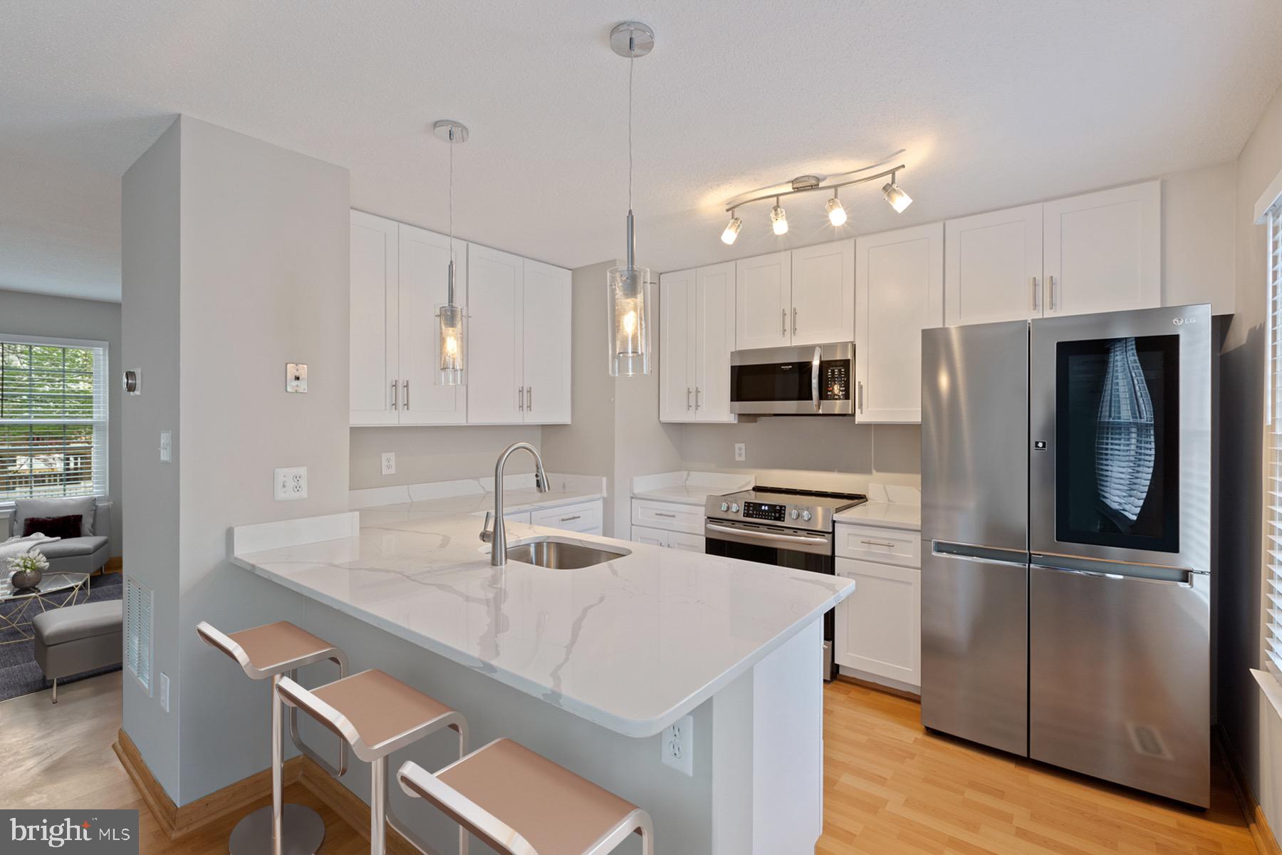 HUNTERS SQUARE - Residential Lease