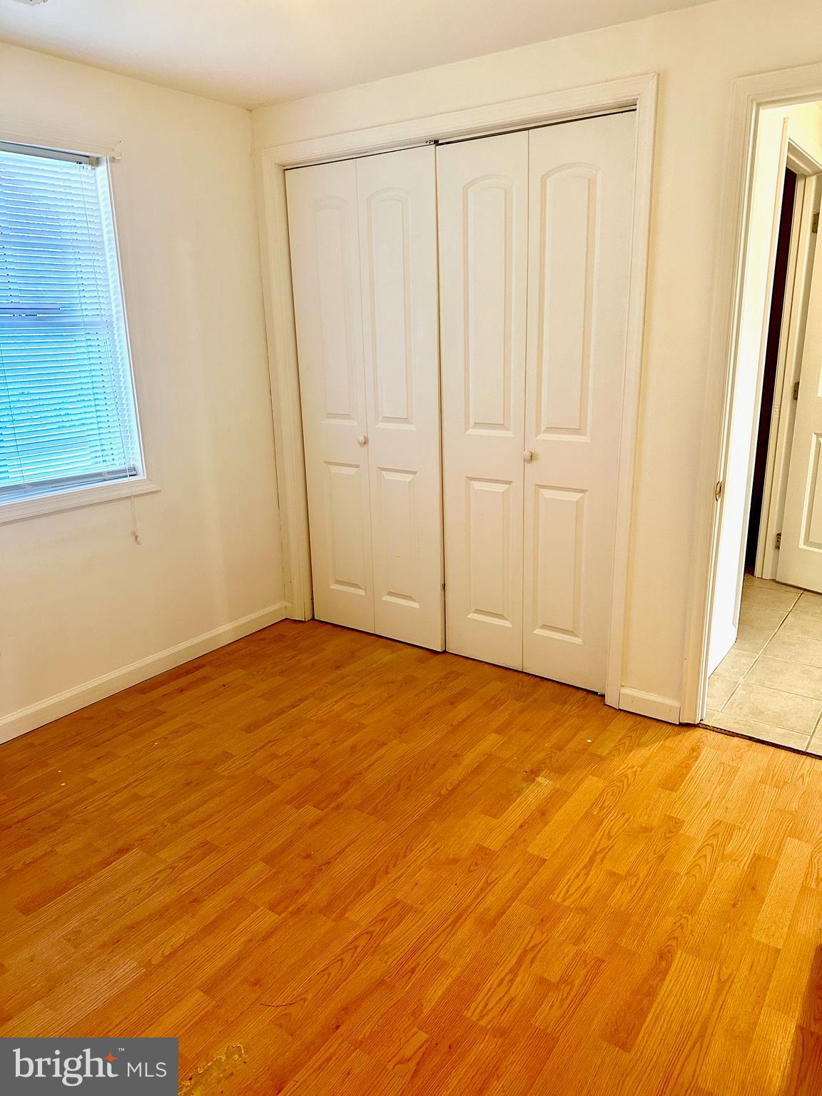 EASTON - Residential Lease