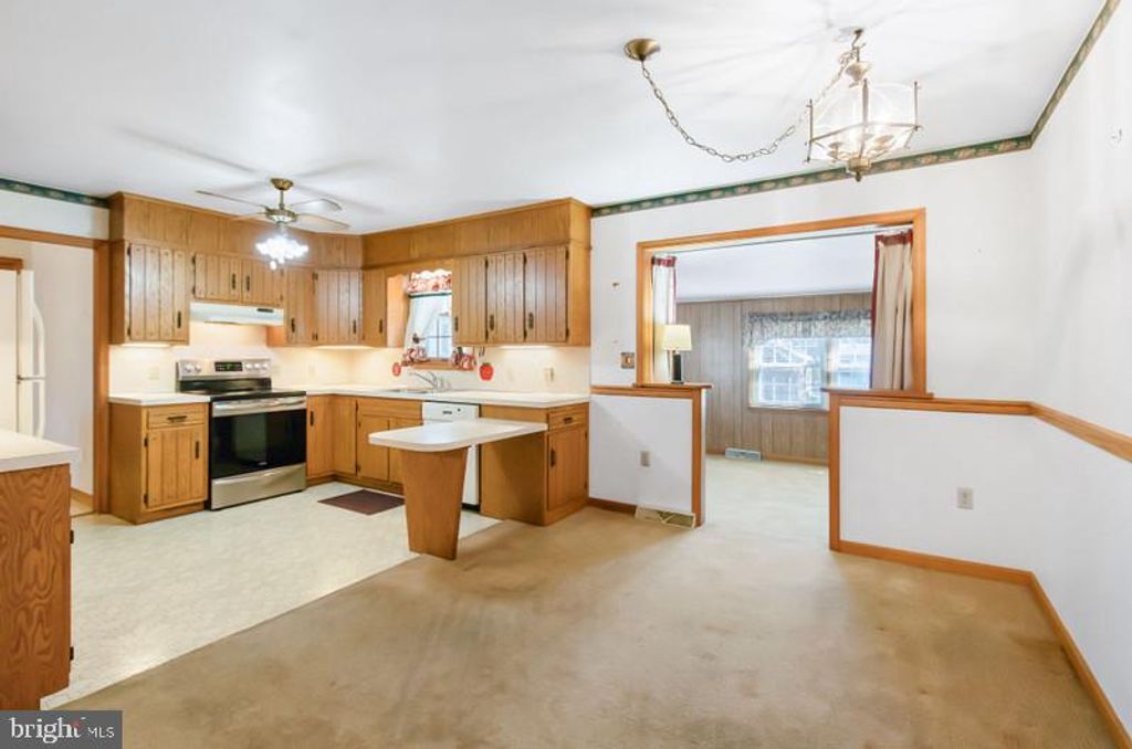 Photo of 117 Huyard Avenue, NEW HOLLAND, PA 17557 (MLS # PALA2068132)