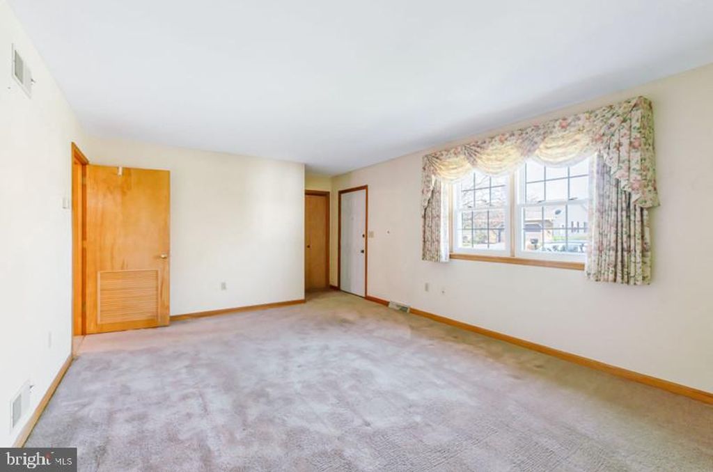 Photo of 117 Huyard Avenue, NEW HOLLAND, PA 17557 (MLS # PALA2068132)