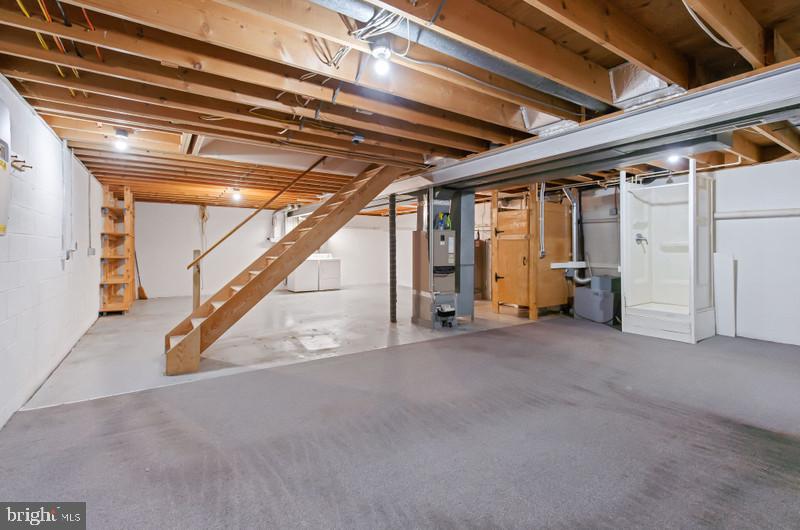 NEW HOLLAND BOROUGH - Residential