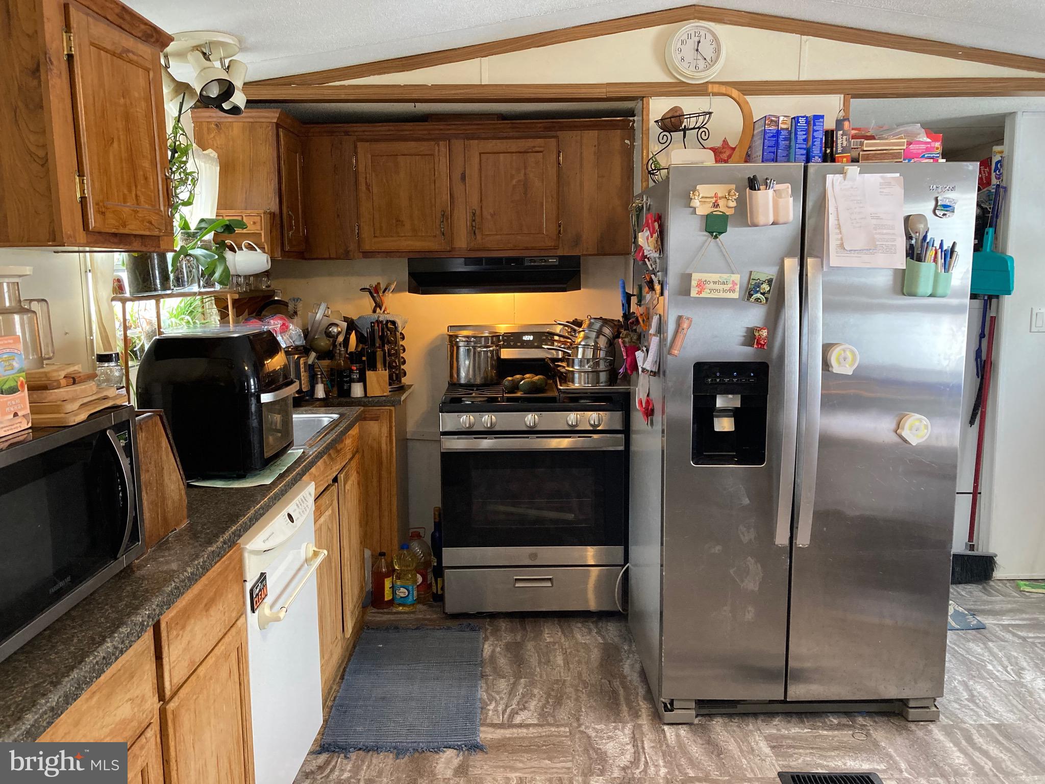 LISA LAKE MBH PARK - Residential