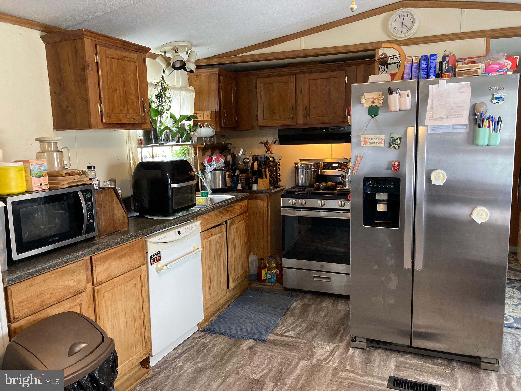 LISA LAKE MBH PARK - Residential