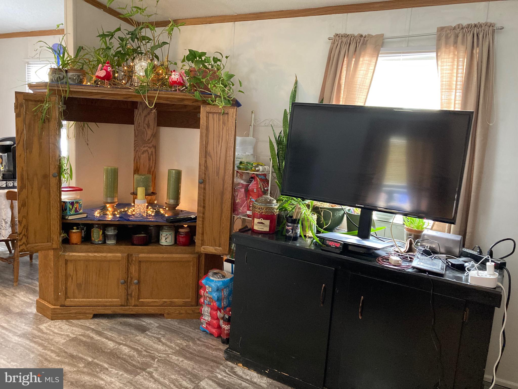 LISA LAKE MBH PARK - Residential