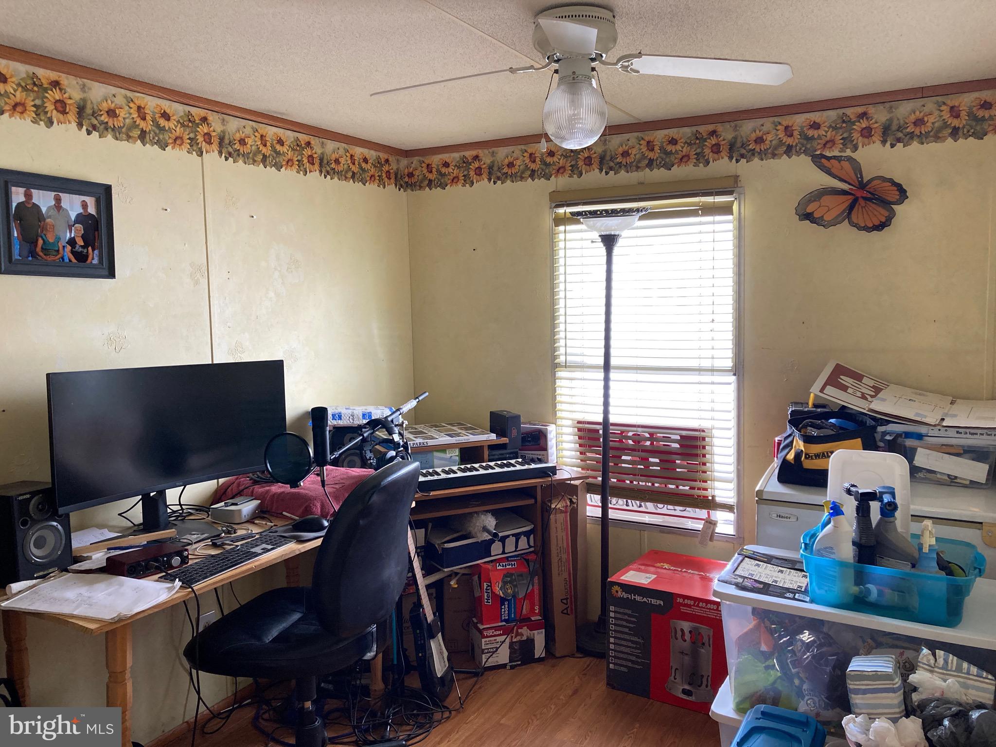 LISA LAKE MBH PARK - Residential