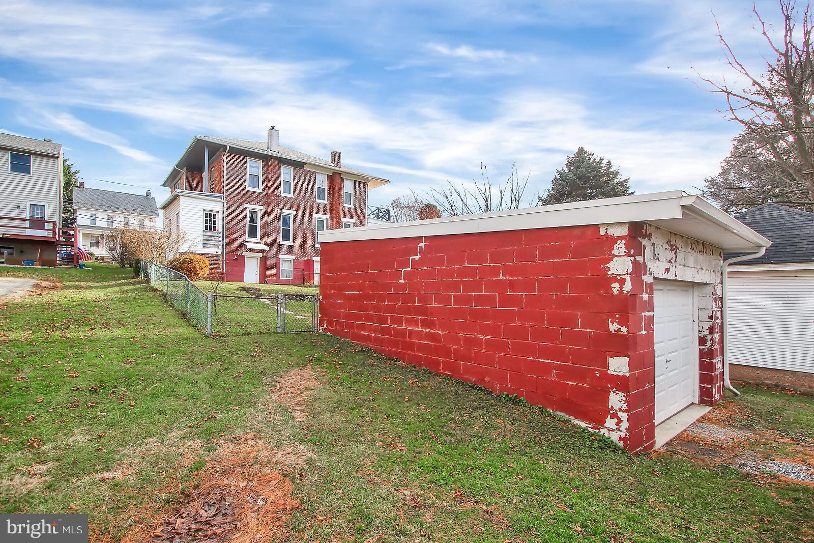 DALLASTOWN BORO - Residential