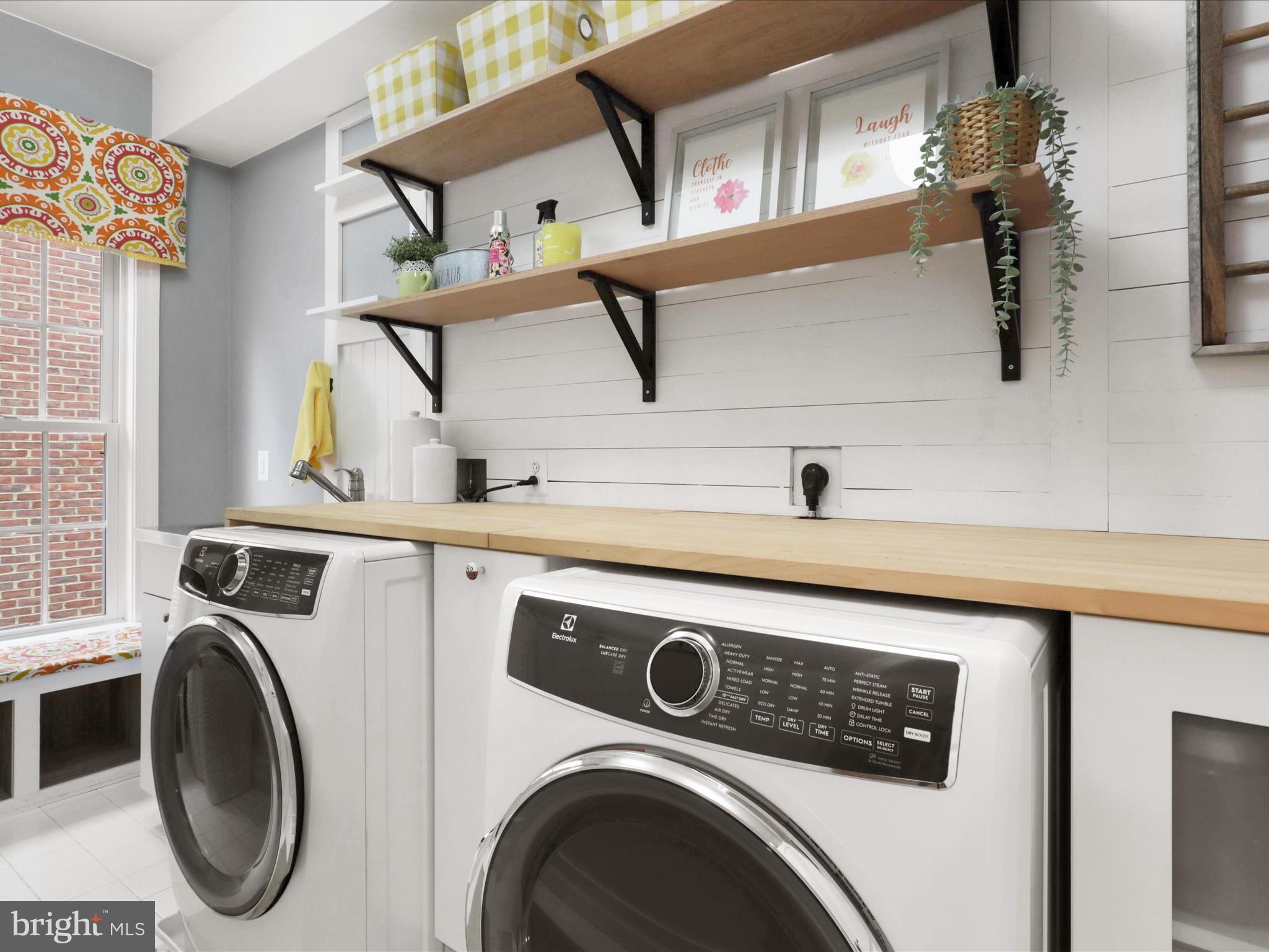 CEDAR GROVE - Residential