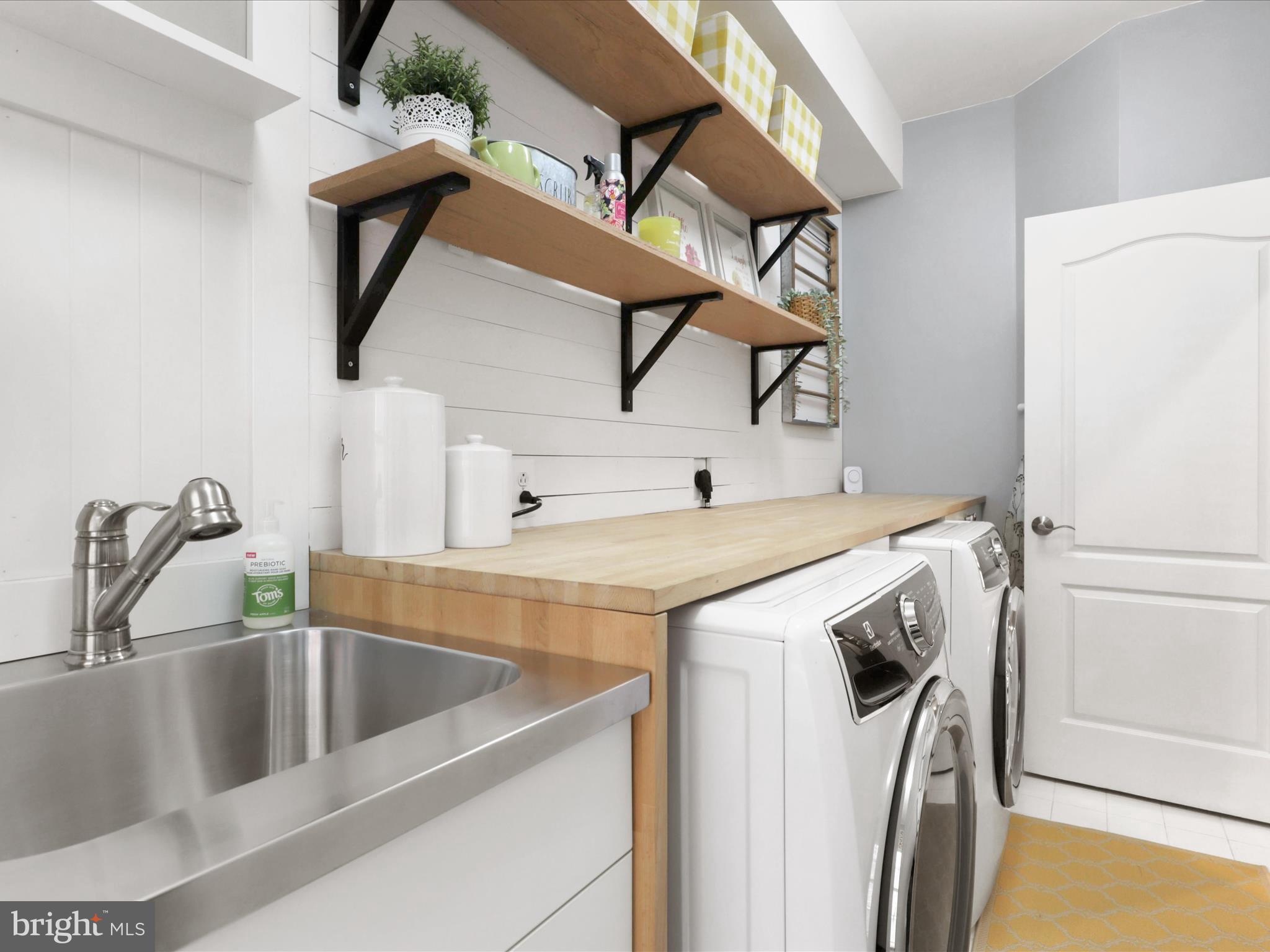 CEDAR GROVE - Residential