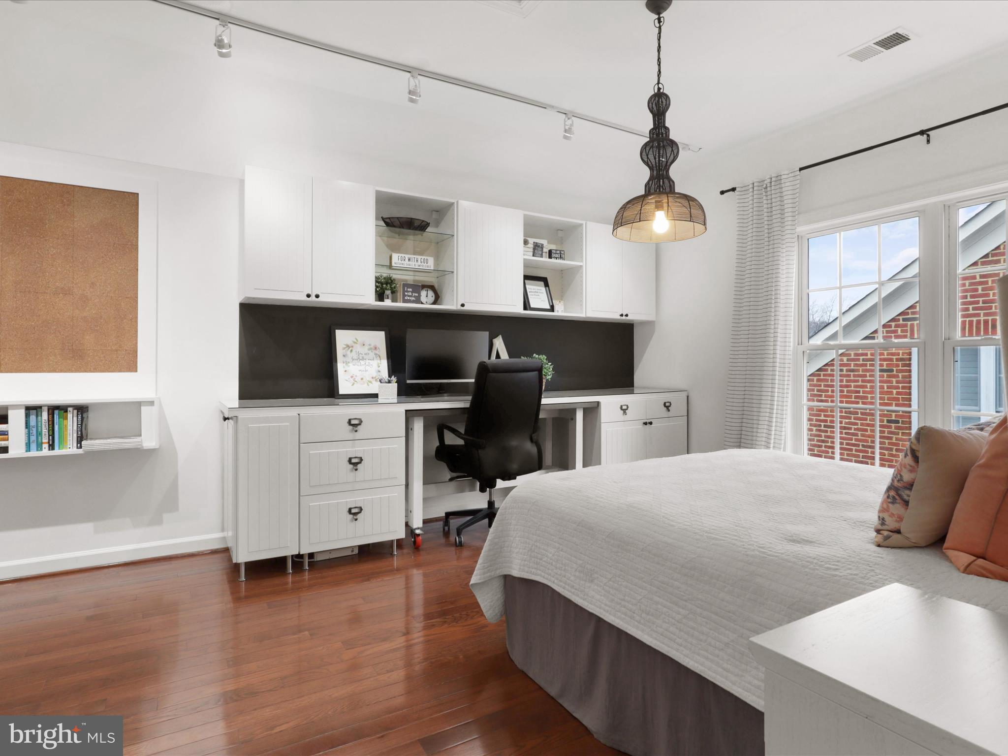 CEDAR GROVE - Residential